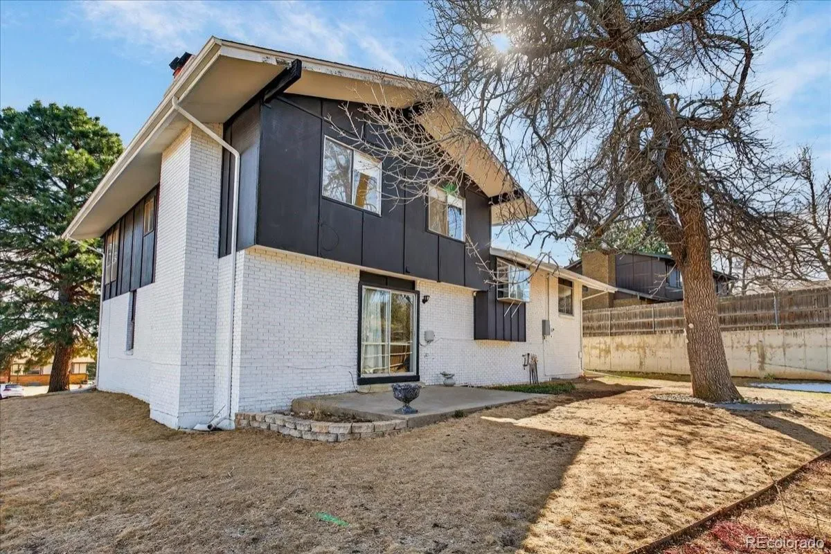 03112026233238 1200 33