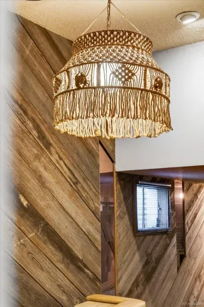 03112026233238 800 28