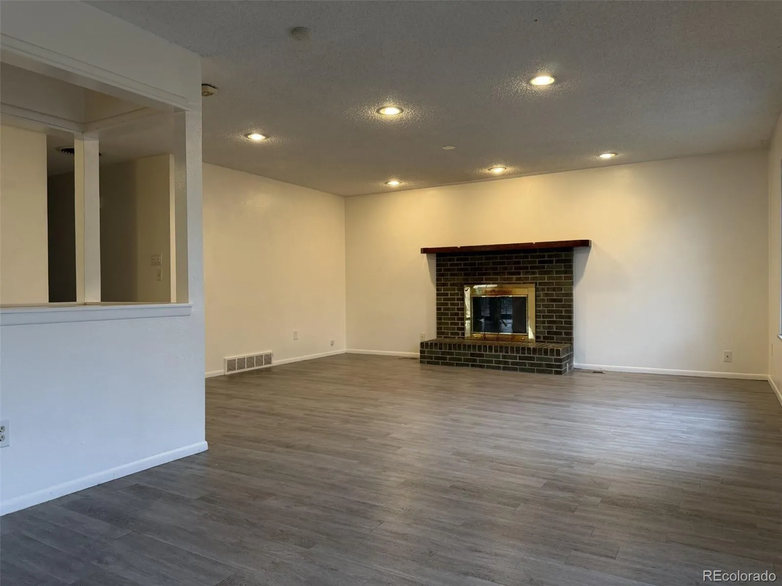 12076 E Montana Place Aurora CO 80012 MLS #REC6503273 05152026211457 1600 6
