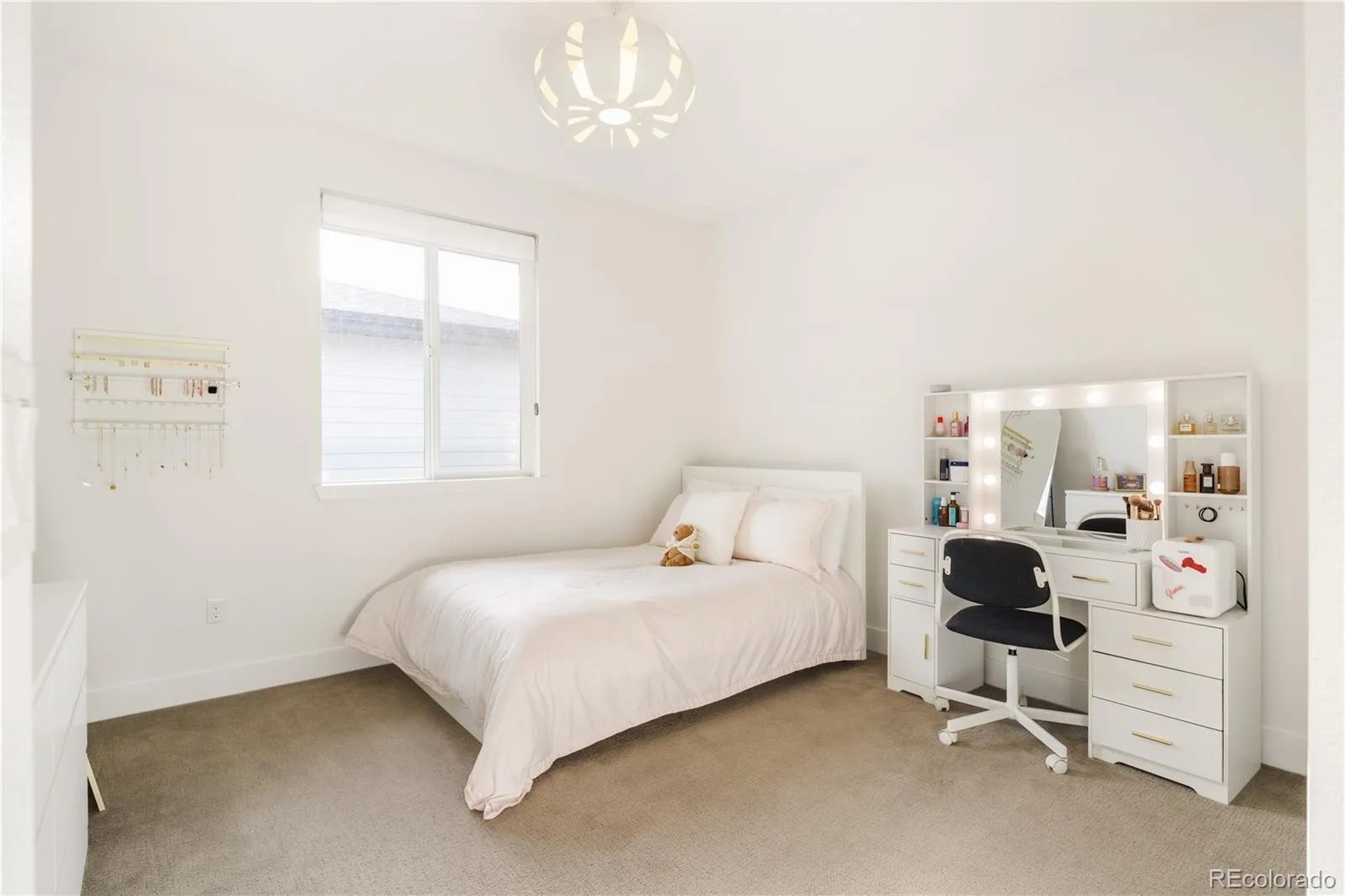 8233 Beekman Place Denver CO 80238 | MLS #REC6503658 08052026052158 1600 29