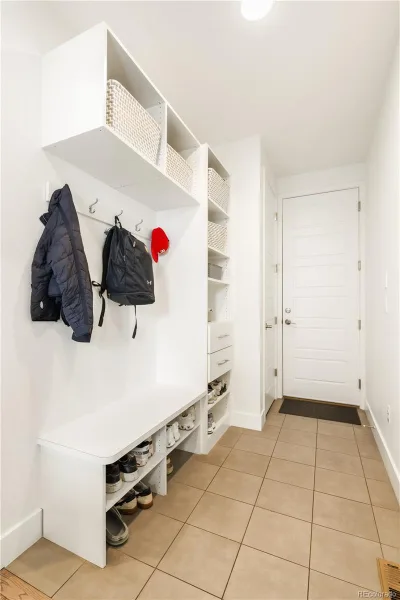 8233 Beekman Place Denver CO 80238 | MLS #REC6503658 08052026052158 800 17