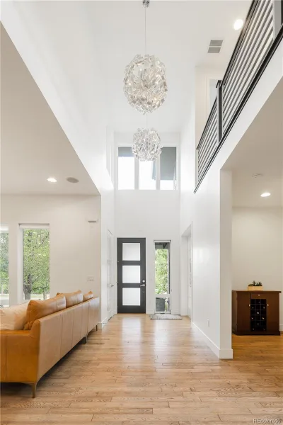 8233 Beekman Place Denver CO 80238 | MLS #REC6503658 08052026052158 800 2