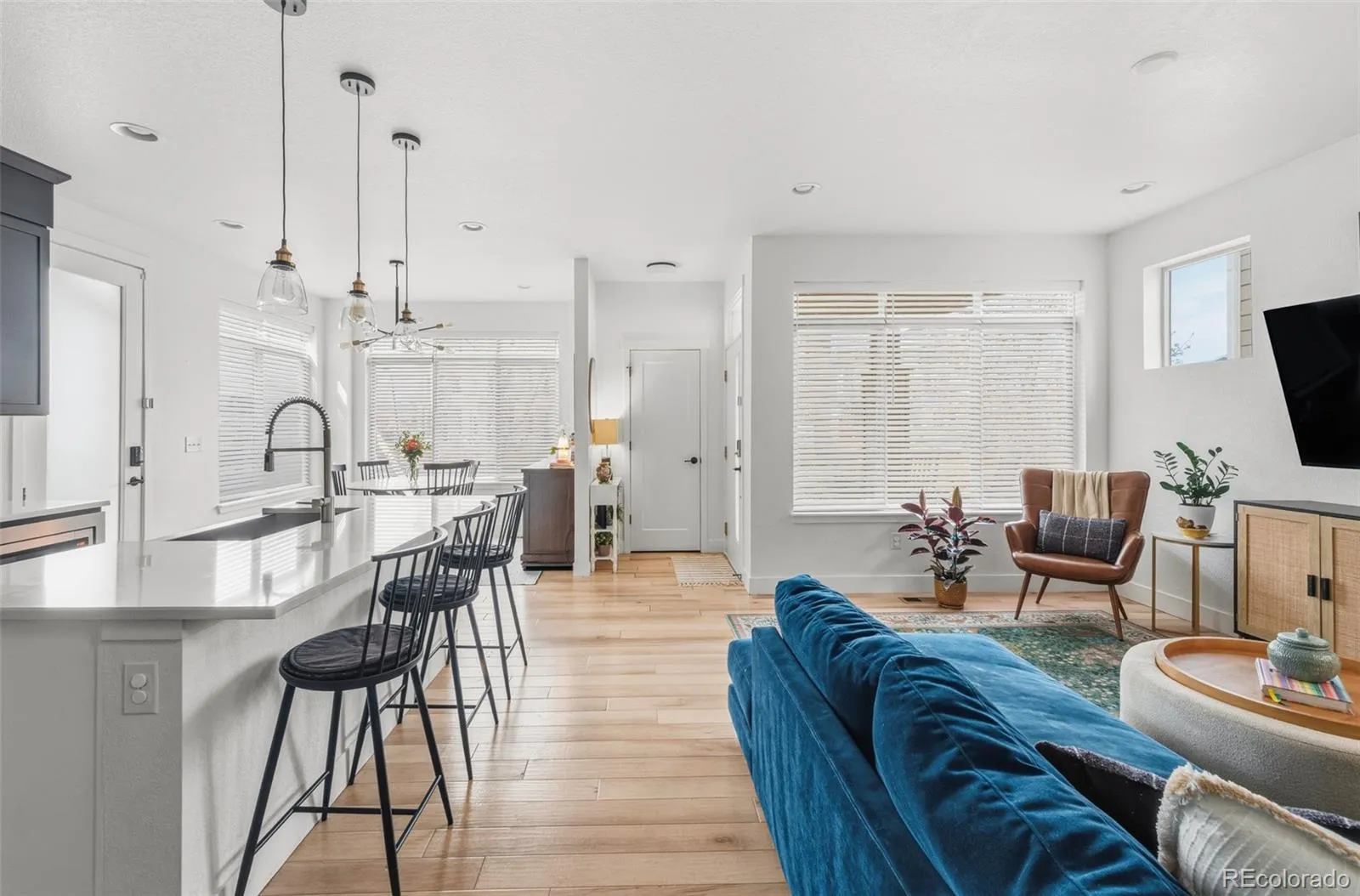 04152026224322 1600 6