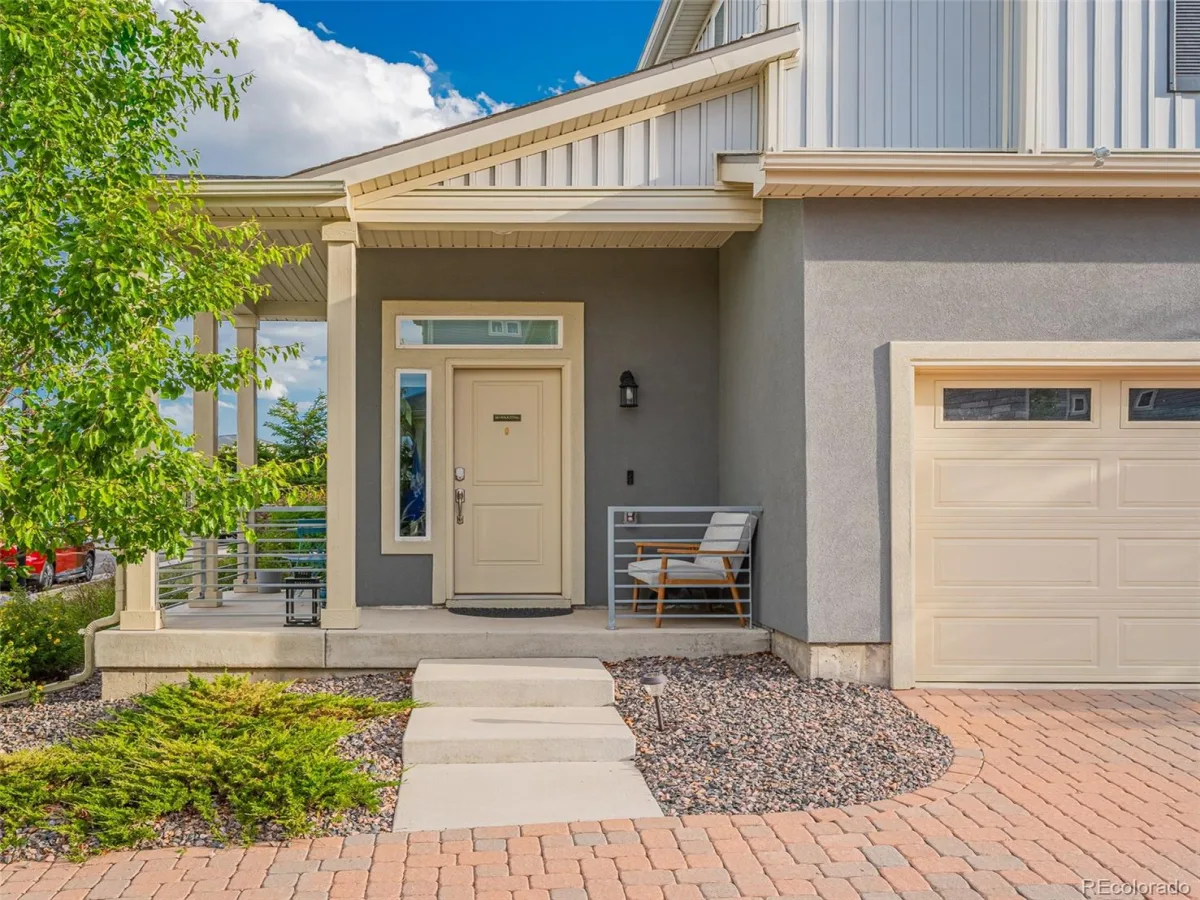 211 S Oak Hill Street Aurora CO 80018 | MLS #REC6508651 07312026172235 1200 5