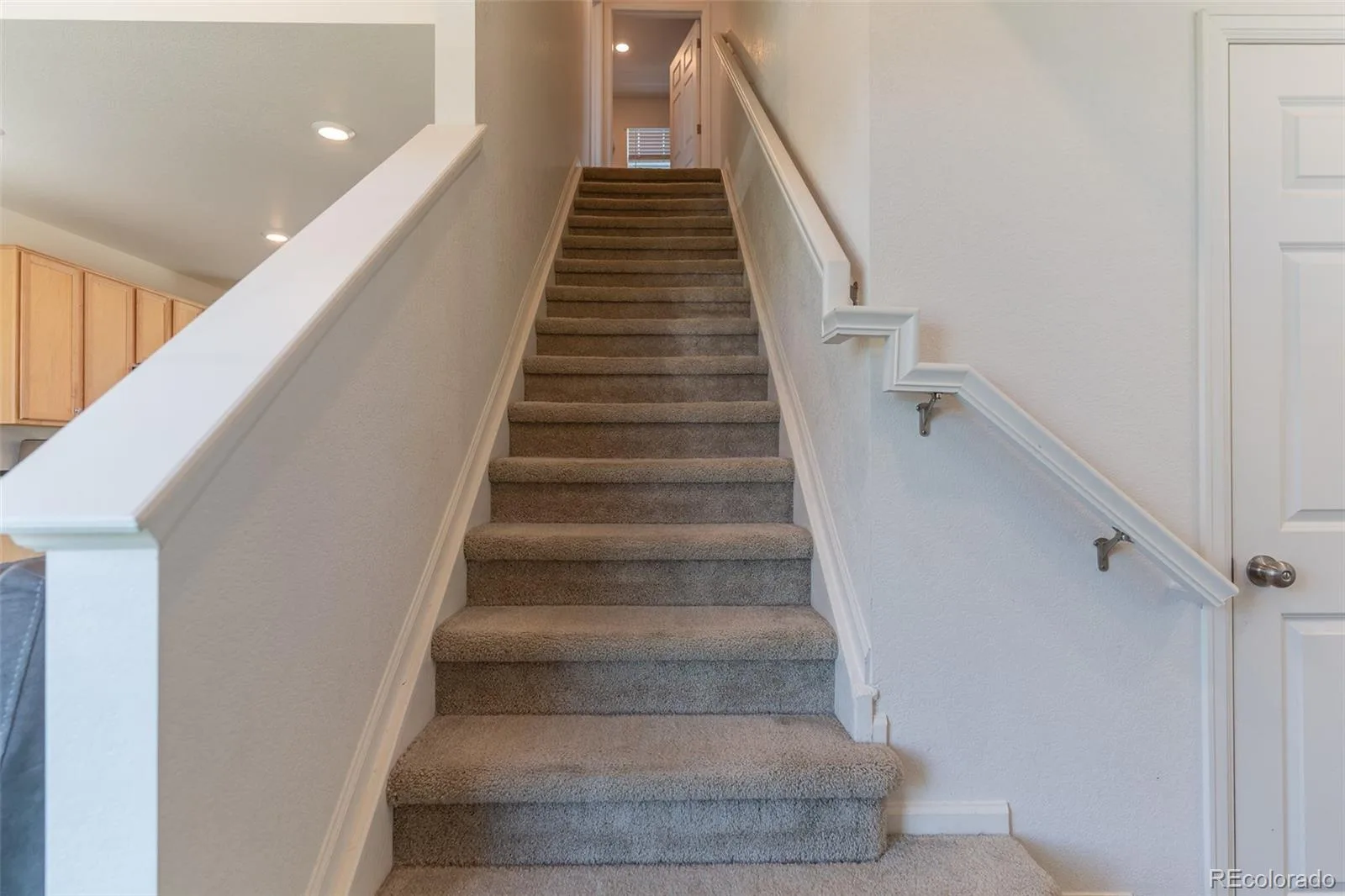 211 S Oak Hill Street Aurora CO 80018 | MLS #REC6508651 07312026172235 1600 15