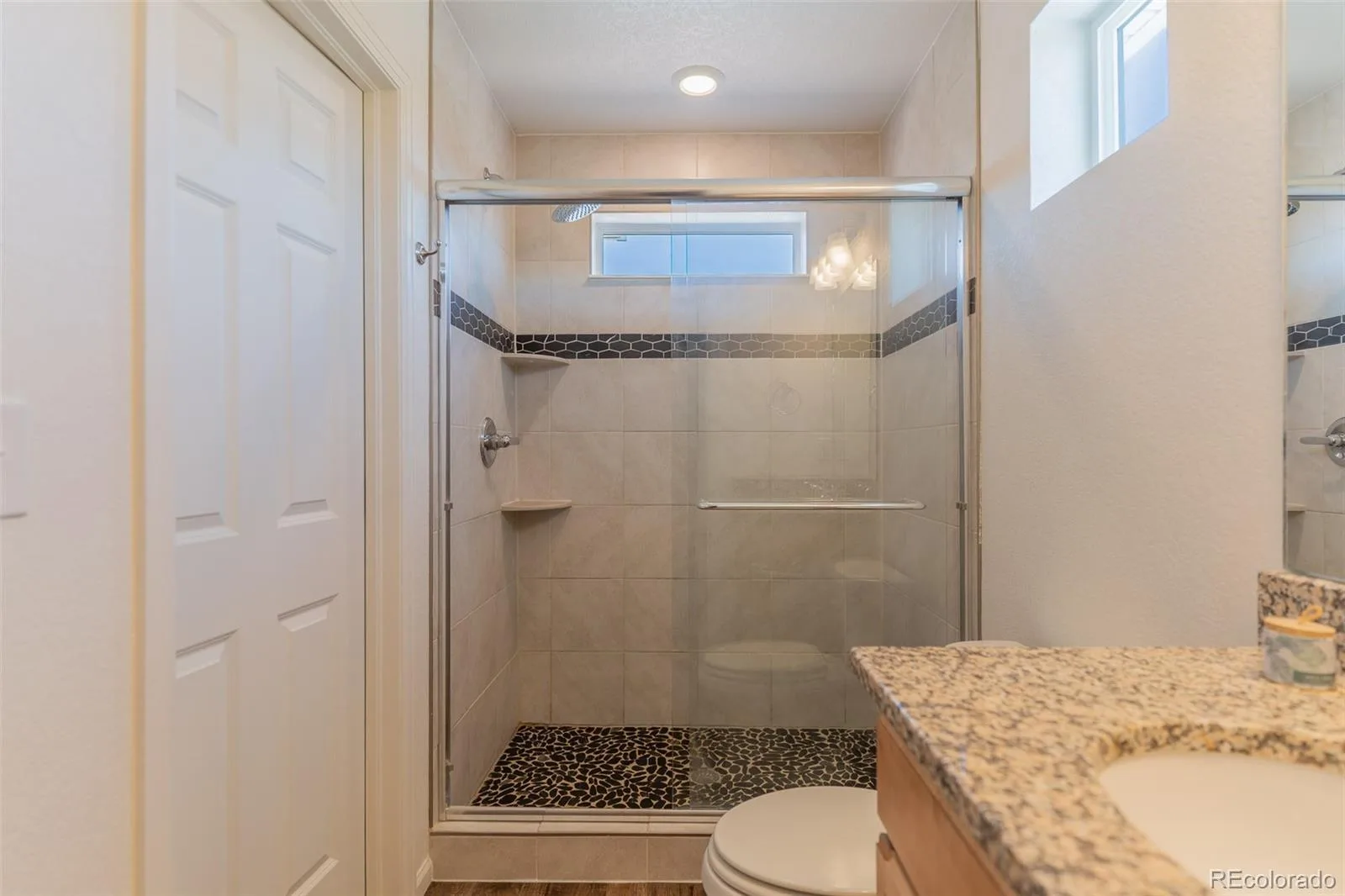 211 S Oak Hill Street Aurora CO 80018 | MLS #REC6508651 07312026172235 1600 20