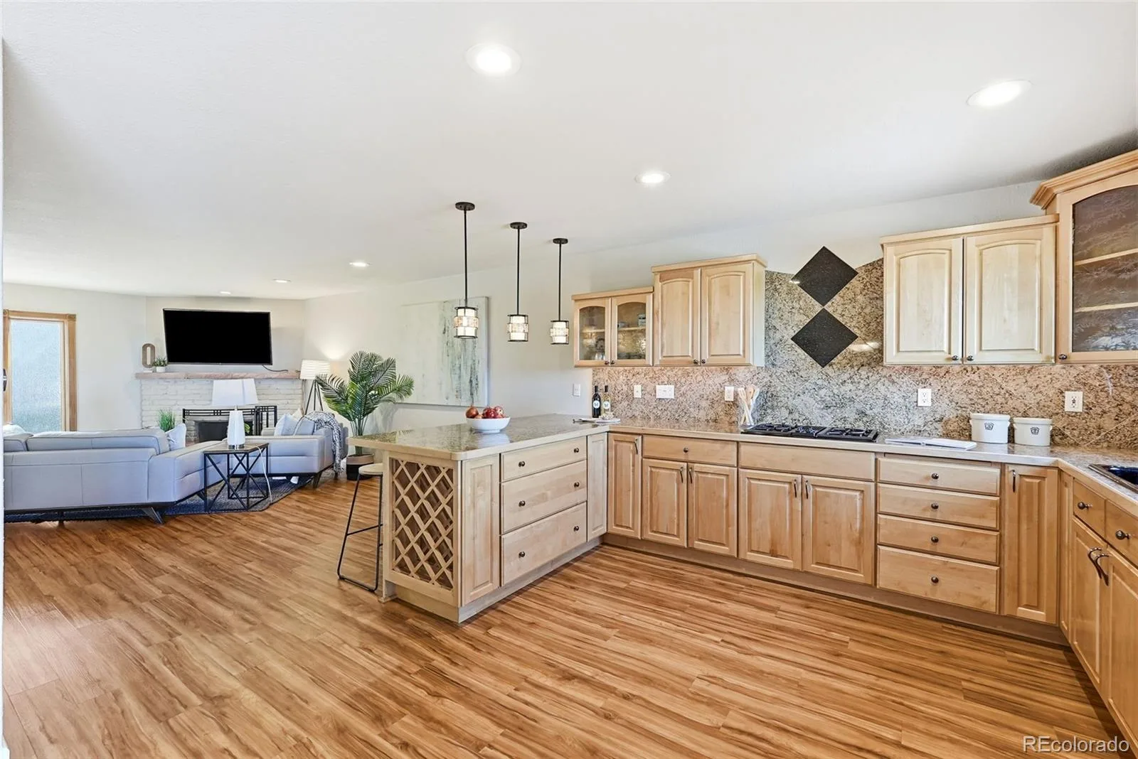 6846 Surrey Trail Littleton CO 80125 | MLS #REC6508670 07142026194709 1600 17