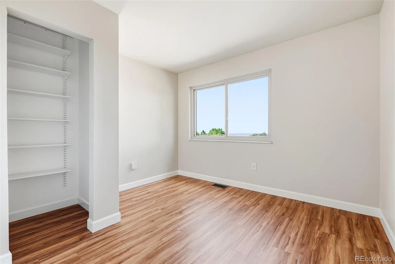 6846 Surrey Trail Littleton CO 80125 | MLS #REC6508670 07142026194709 1600 31