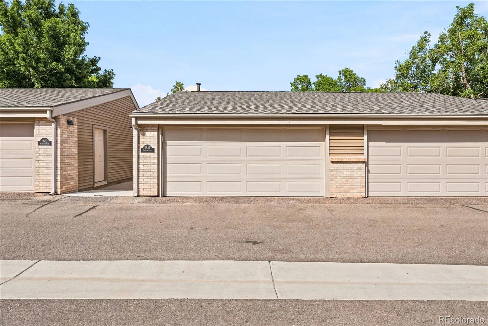 6846 Surrey Trail Littleton CO 80125 | MLS #REC6508670 07142026194709 1600 48