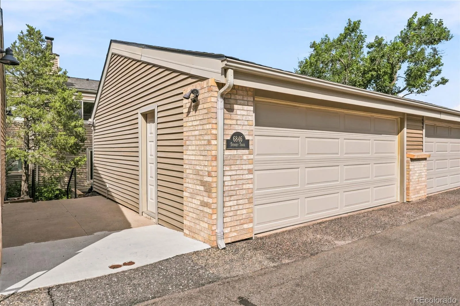 6846 Surrey Trail Littleton CO 80125 | MLS #REC6508670 07142026194709 1600 49
