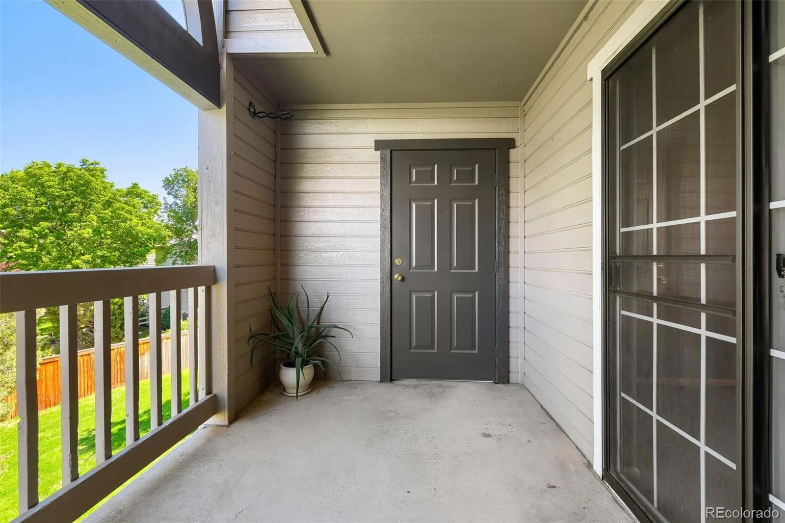 9283 E Arbor Circle #F Englewood CO 80111 MLS #REC6511148 06132026192453 1600 1