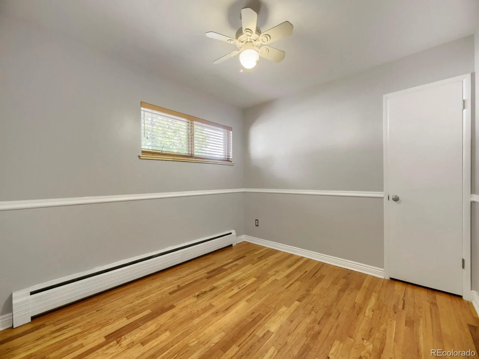 6305 S Valleyview Street Littleton CO 80120 MLS #REC6511641 07082026222500 1600 21
