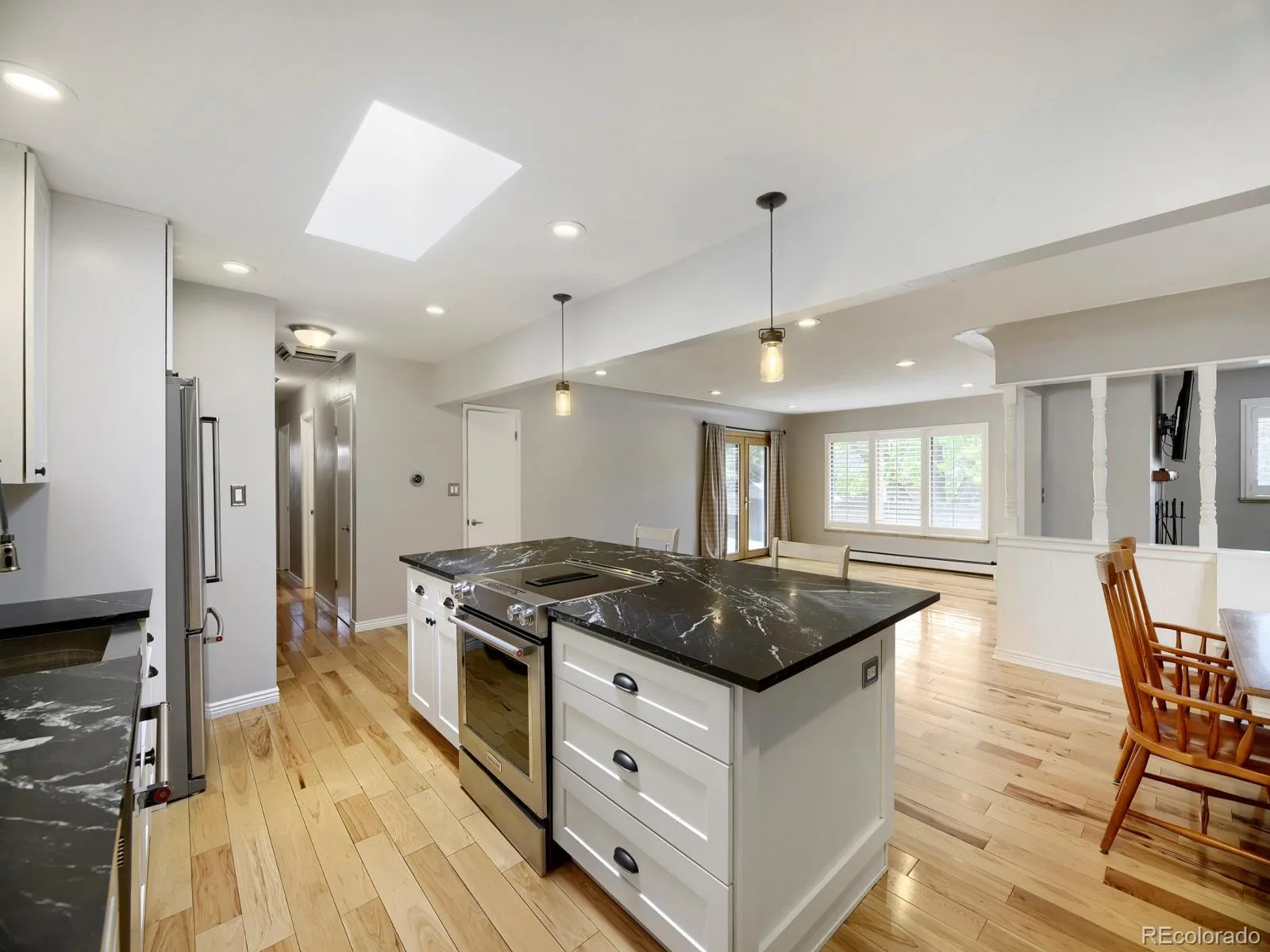 6305 S Valleyview Street Littleton CO 80120 MLS #REC6511641 07082026222500 1600 9