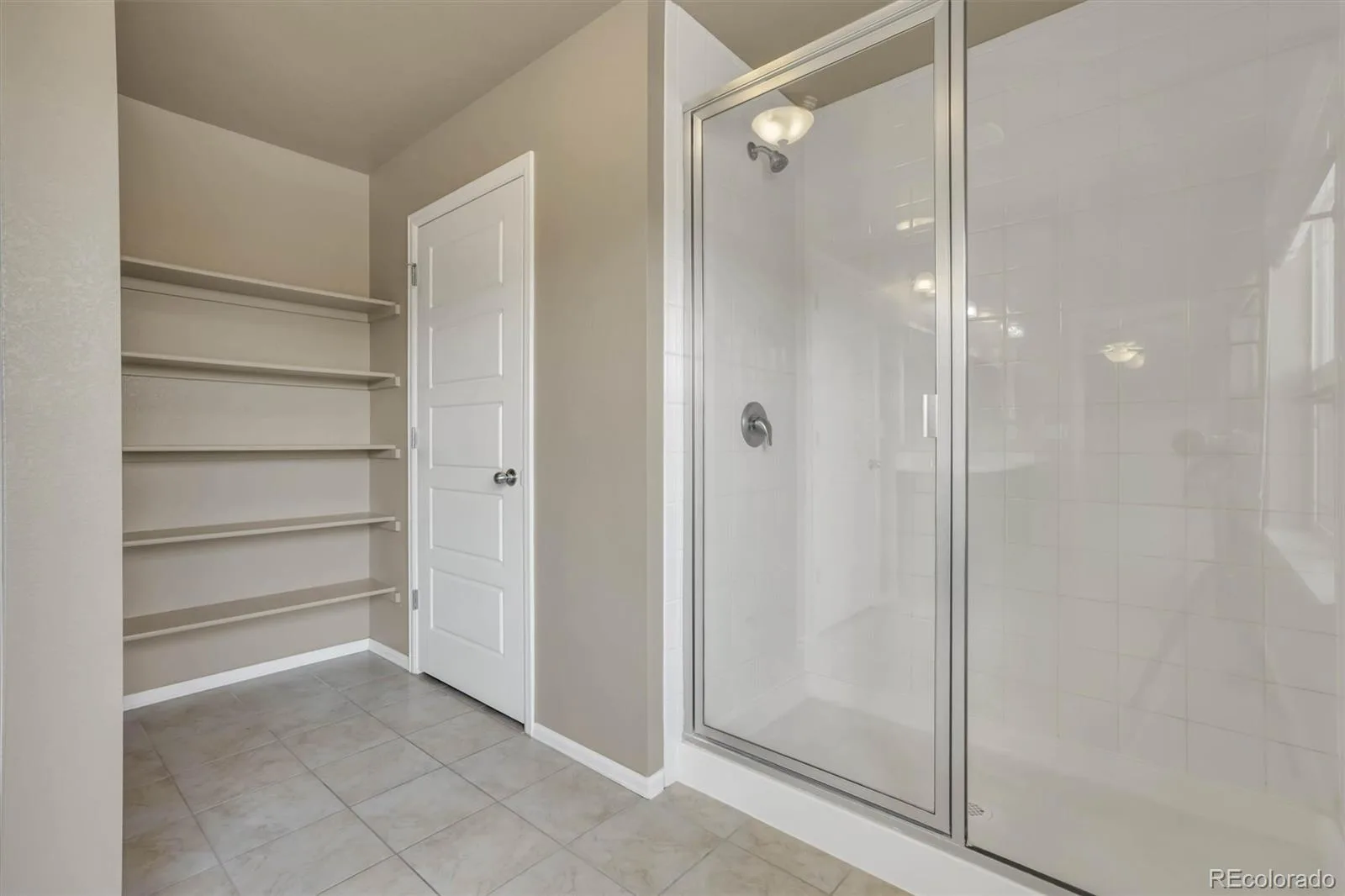 22426 E Layton Circle Aurora CO 80015 | MLS #REC6511993 07312026175449 1600 21
