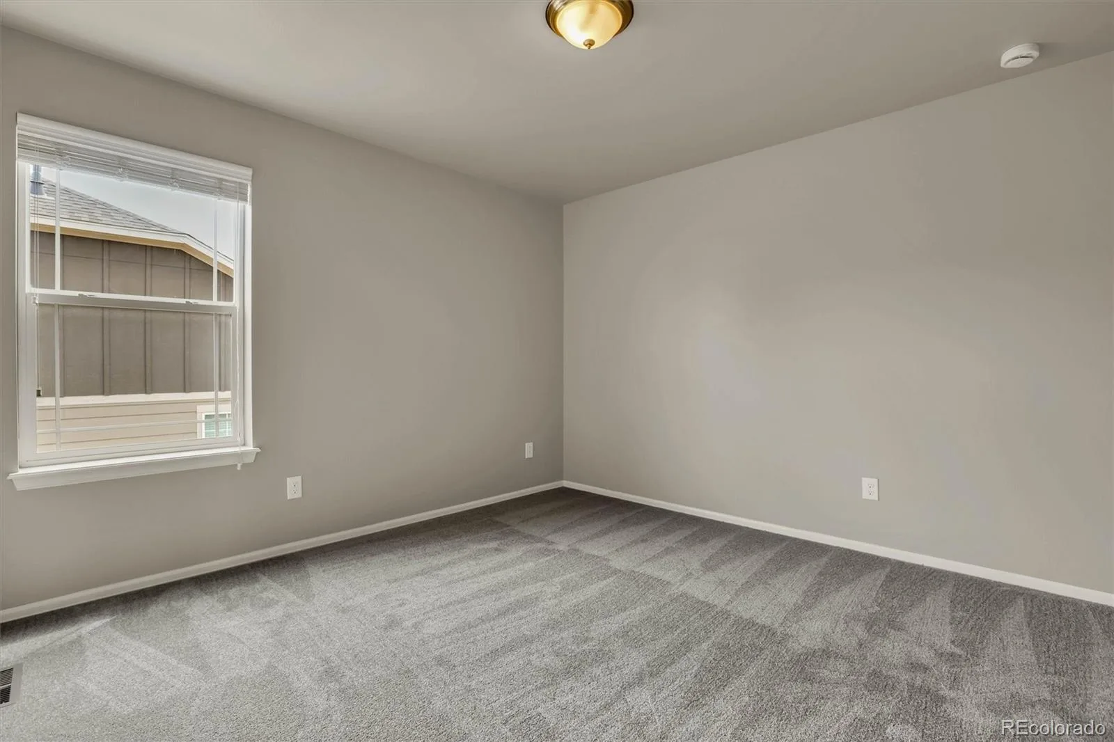 22426 E Layton Circle Aurora CO 80015 | MLS #REC6511993 07312026175449 1600 27