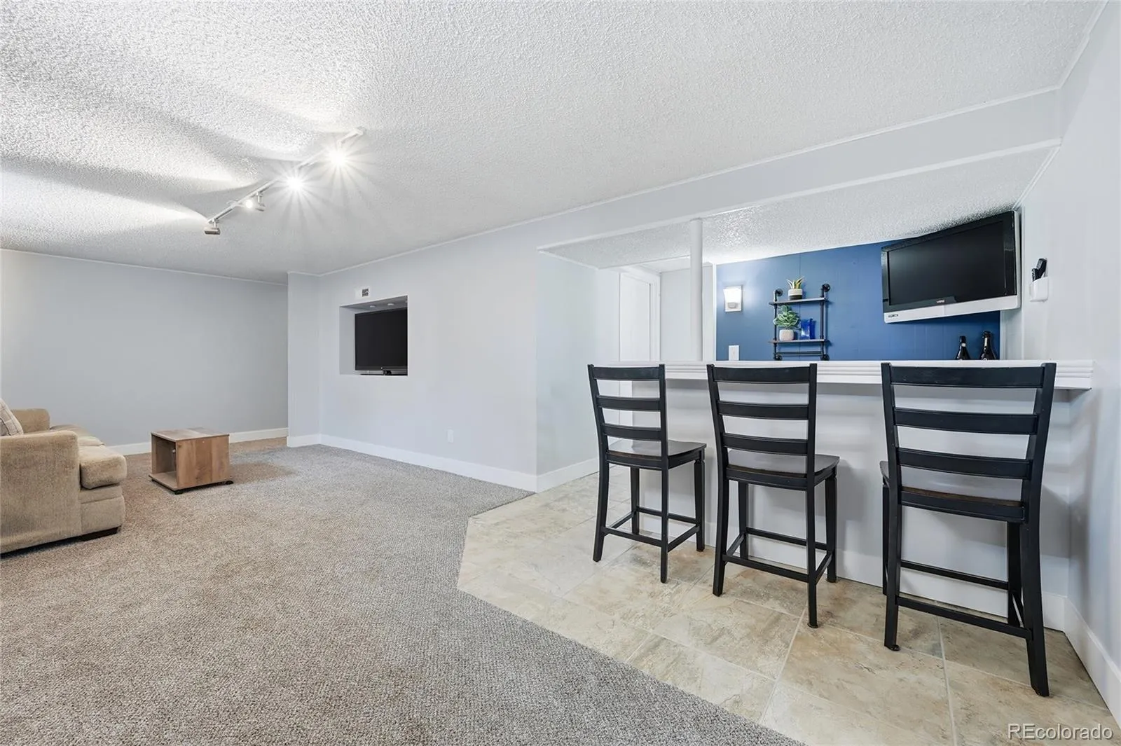 681 S Quari Street Aurora CO 80012 MLS #REC6514336 04212026002924 1600 19