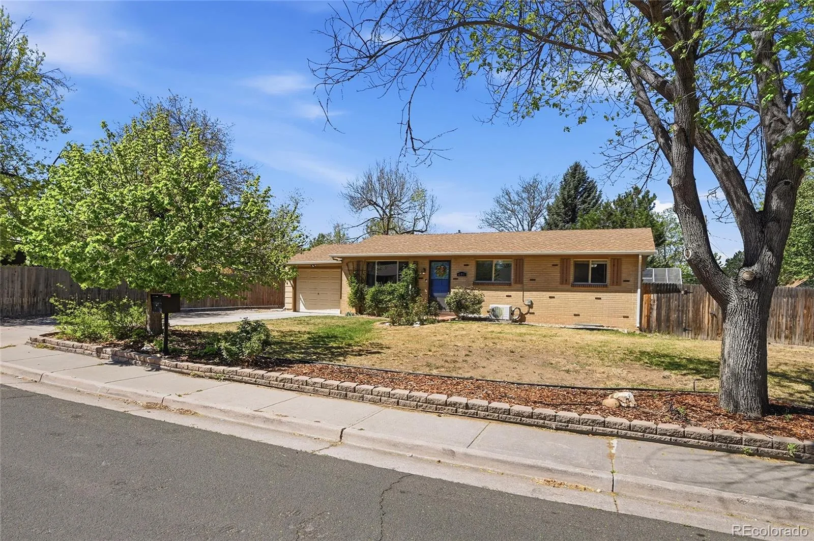 681 S Quari Street Aurora CO 80012 MLS #REC6514336 04212026002924 1600 2