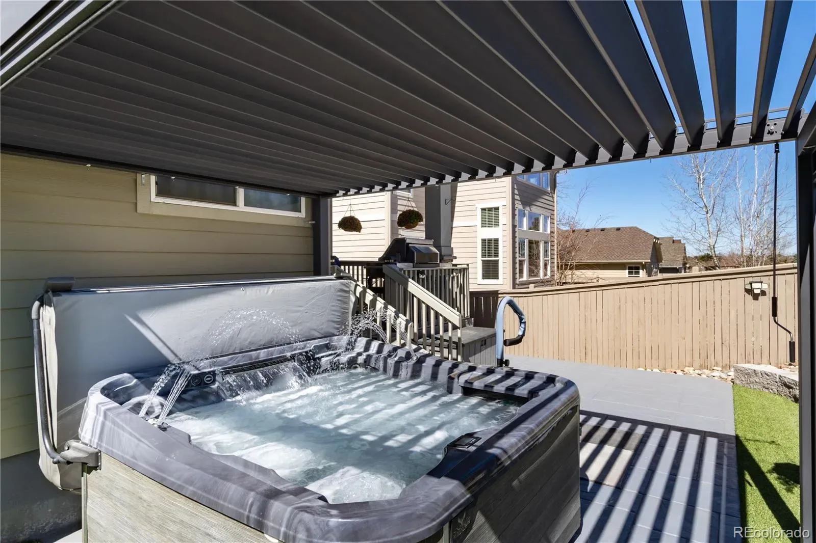 03272026001327 1600 11