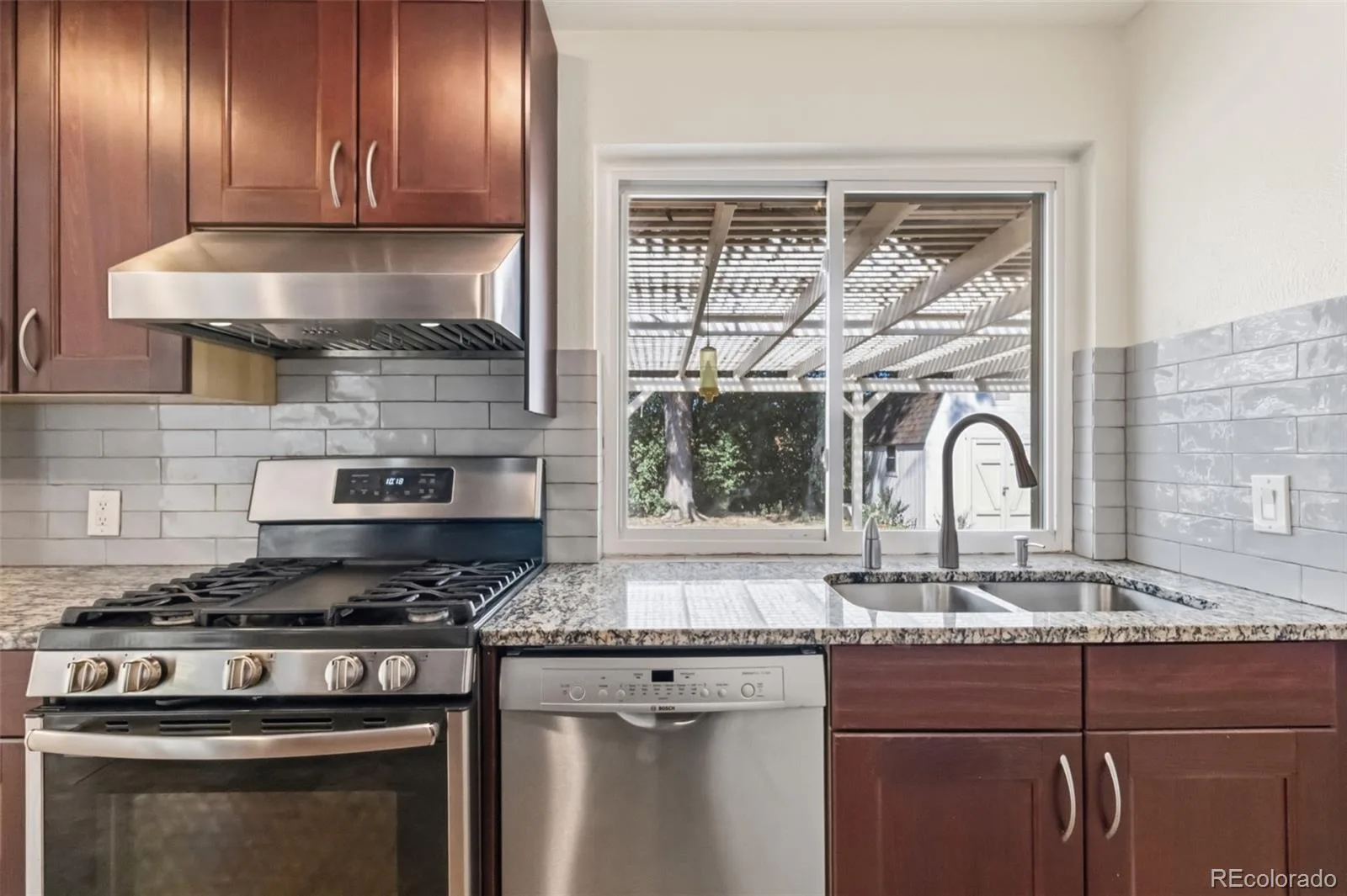 6085 Parfet Street Arvada CO 80004 | MLS #REC6516806 08172026182643 1600 19