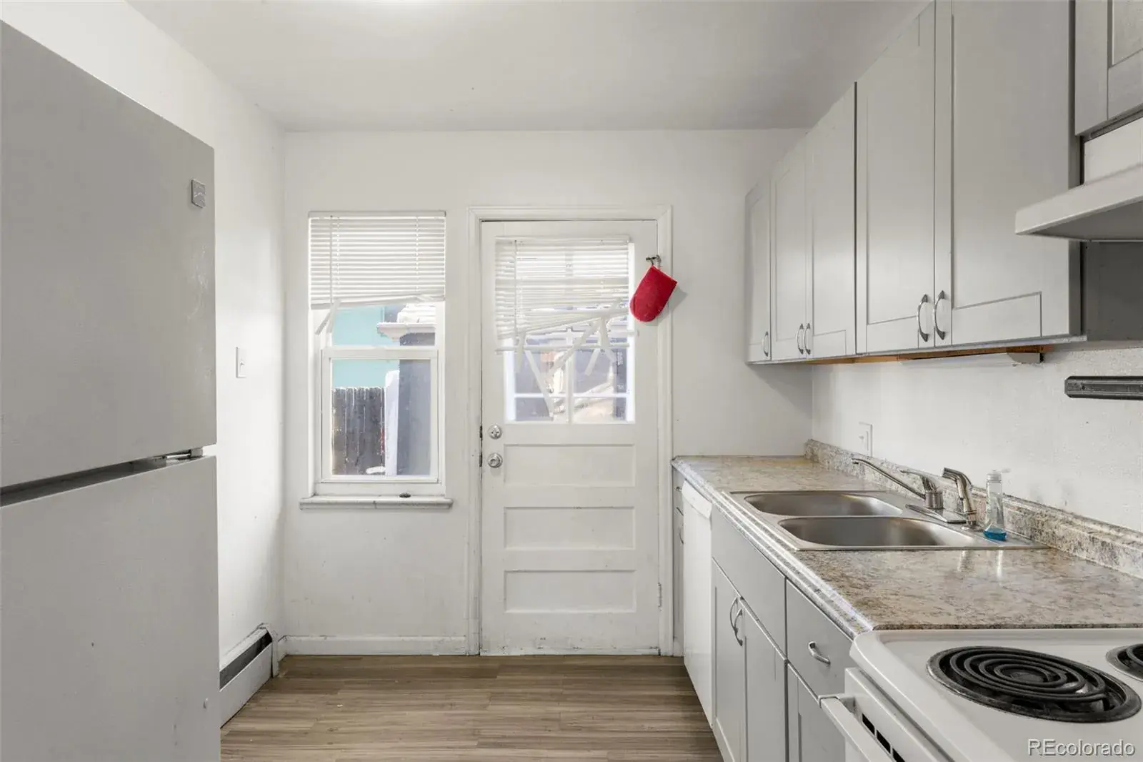 8967 W 54th Place Arvada CO 80002 | MLS #REC6519397 01282026010229 1600 9