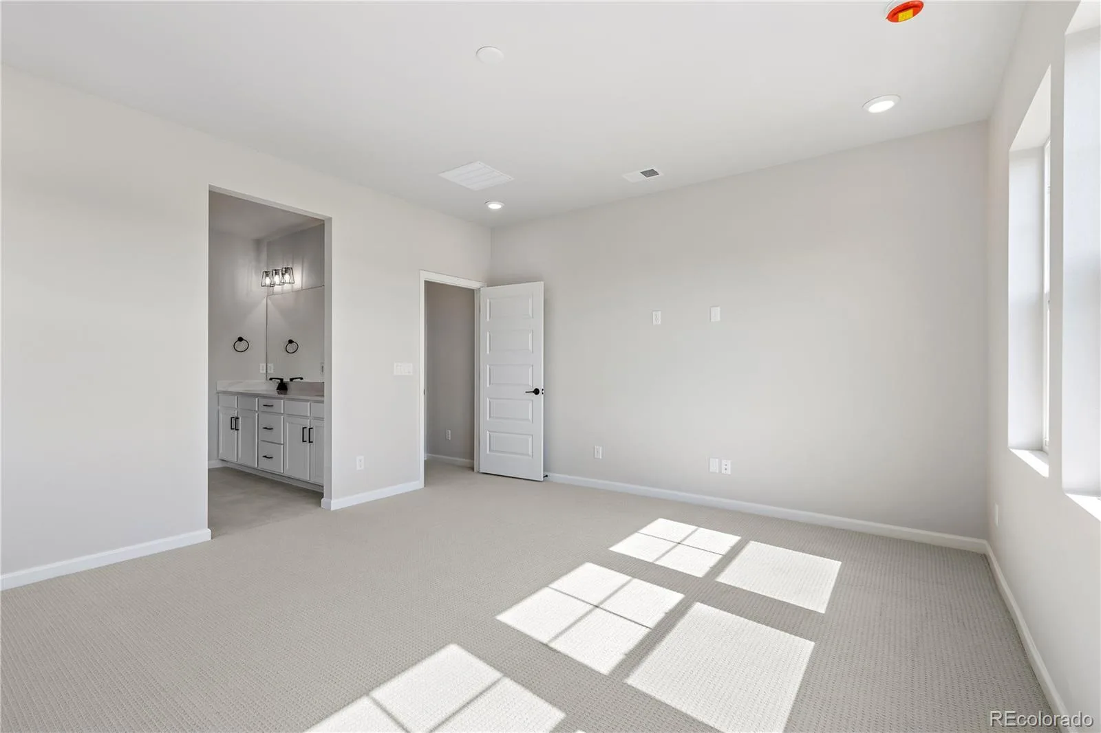 8560 Eckley Street Littleton CO 80125 | MLS #REC6519484 08182026154554 1600 20