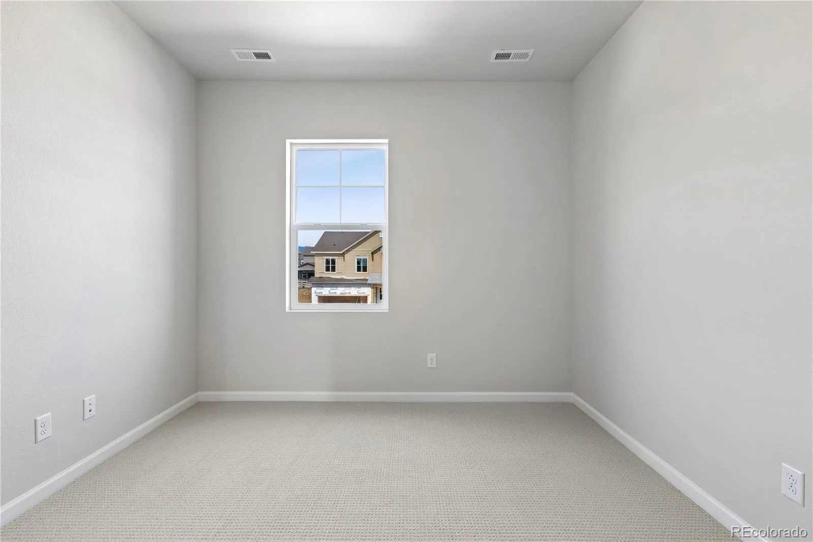 8560 Eckley Street Littleton CO 80125 | MLS #REC6519484 08182026154554 1600 35