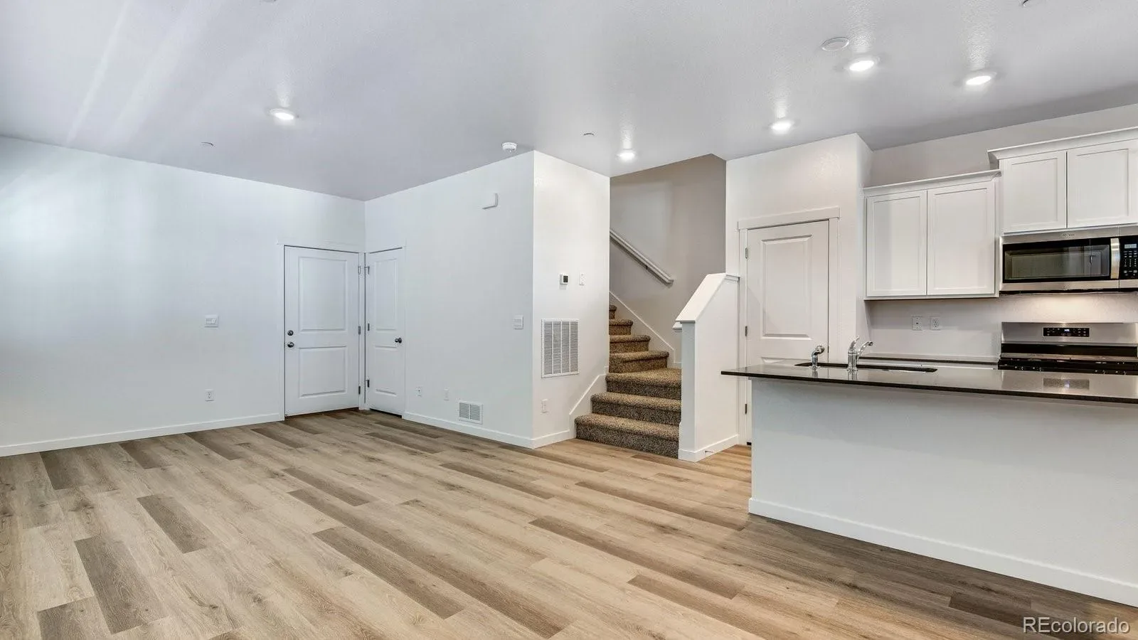 03262026004620 1600 20