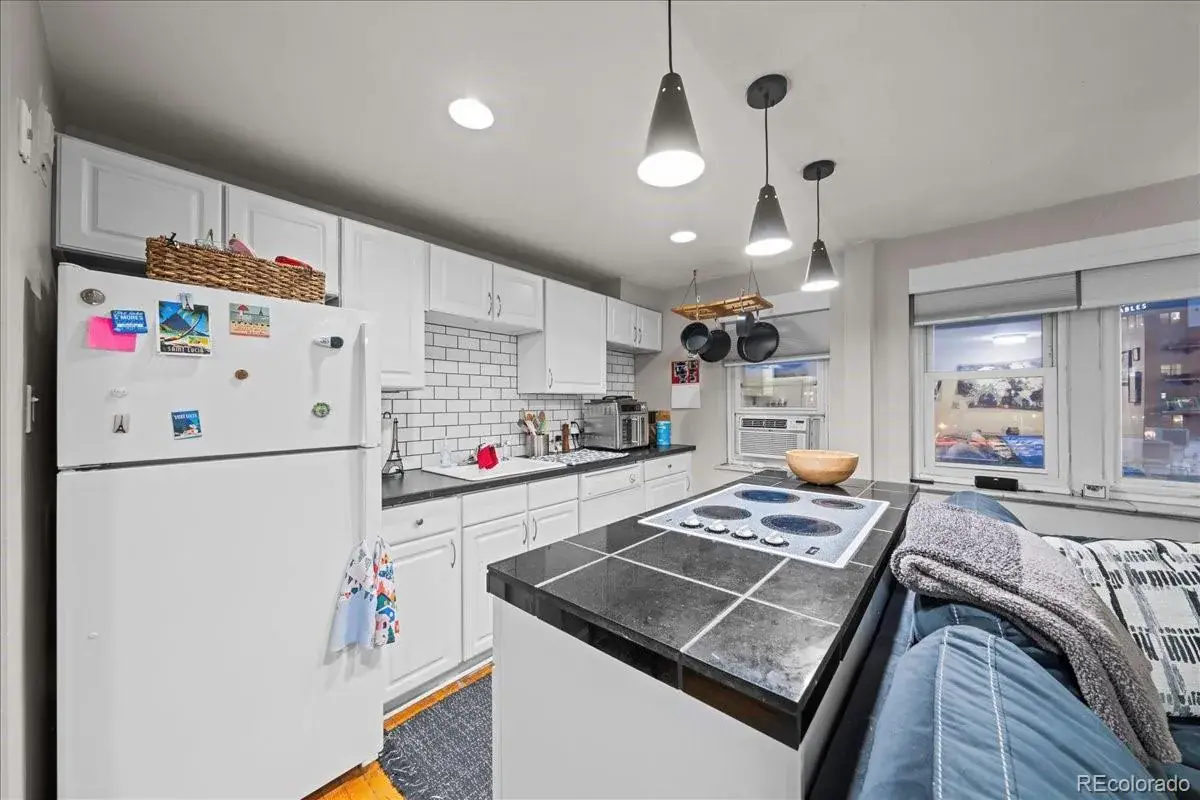 505 N Logan Street #11 Denver CO 80203 MLS #REC6520588 02172026213647 1200 4