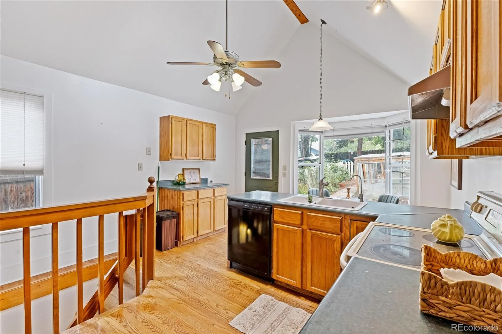 1419 Ford Street Golden CO 80401 | MLS #REC6520969 08132026220015 1600 15