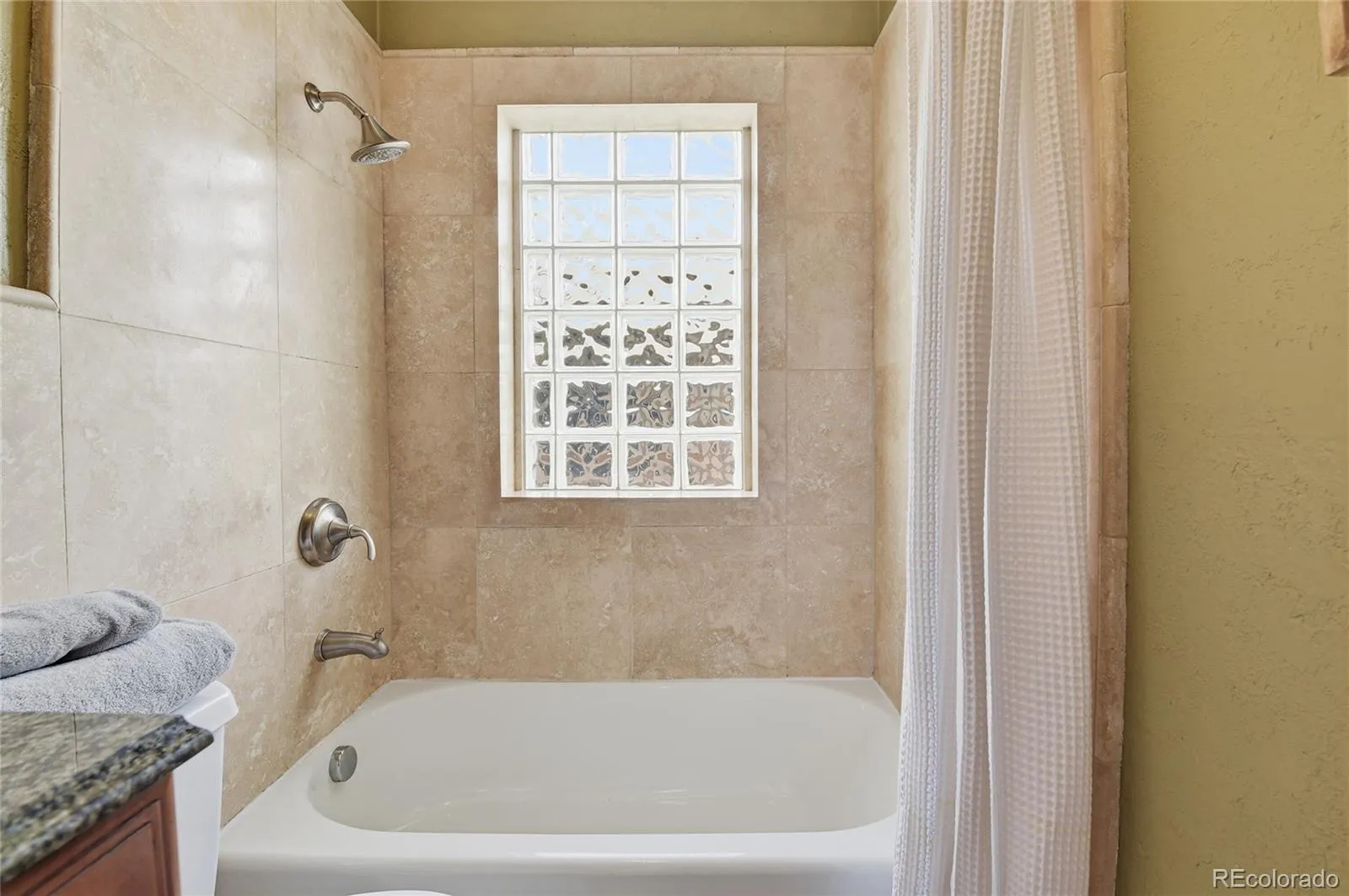 662 S Washington S Street Denver CO 80209 MLS #REC6522809 05142026075325 1600 21