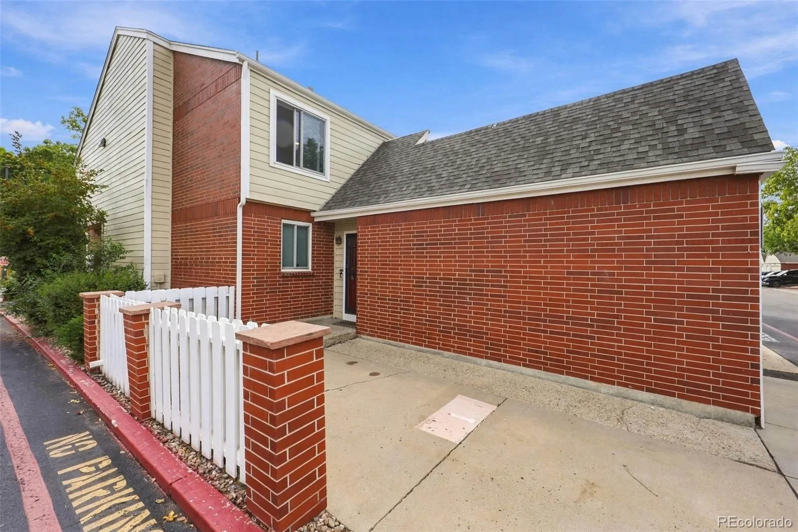 7474 E Arkansas Avenue #20-01 Denver CO 80231 | MLS #REC6523315 10152026155734 1600 19