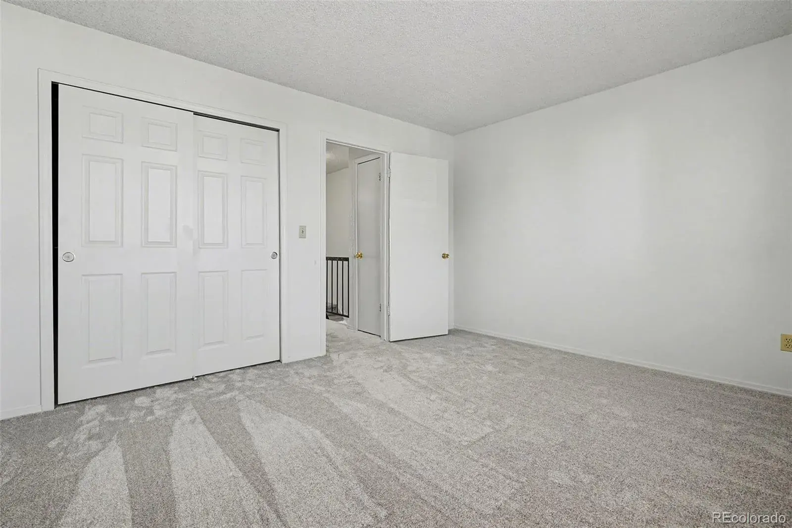 17681 E Loyola Drive #E Aurora CO 80013 MLS #REC6524003 02102026040530 1600 17