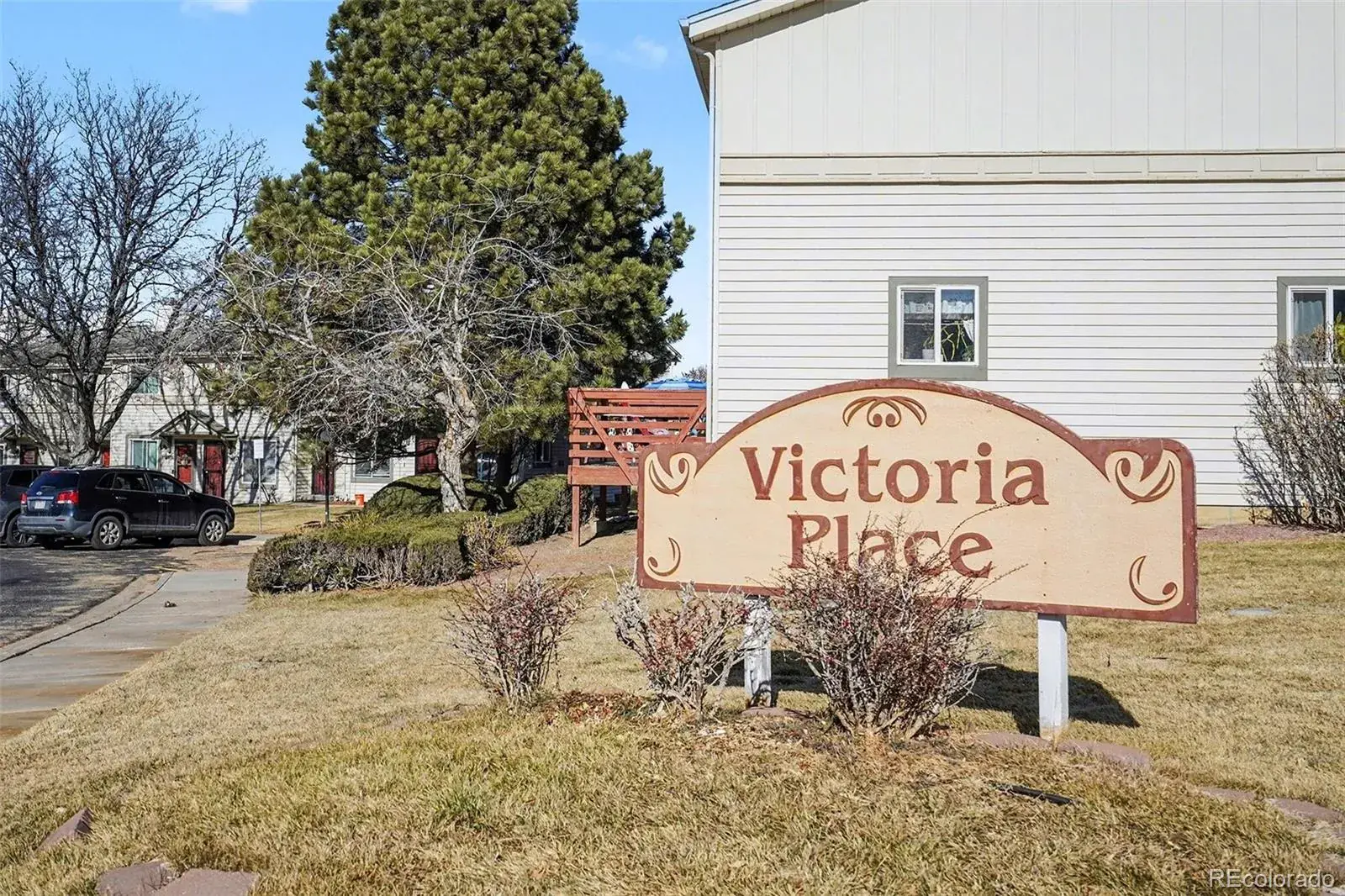 17681 E Loyola Drive #E Aurora CO 80013 MLS #REC6524003 02102026040530 1600 31