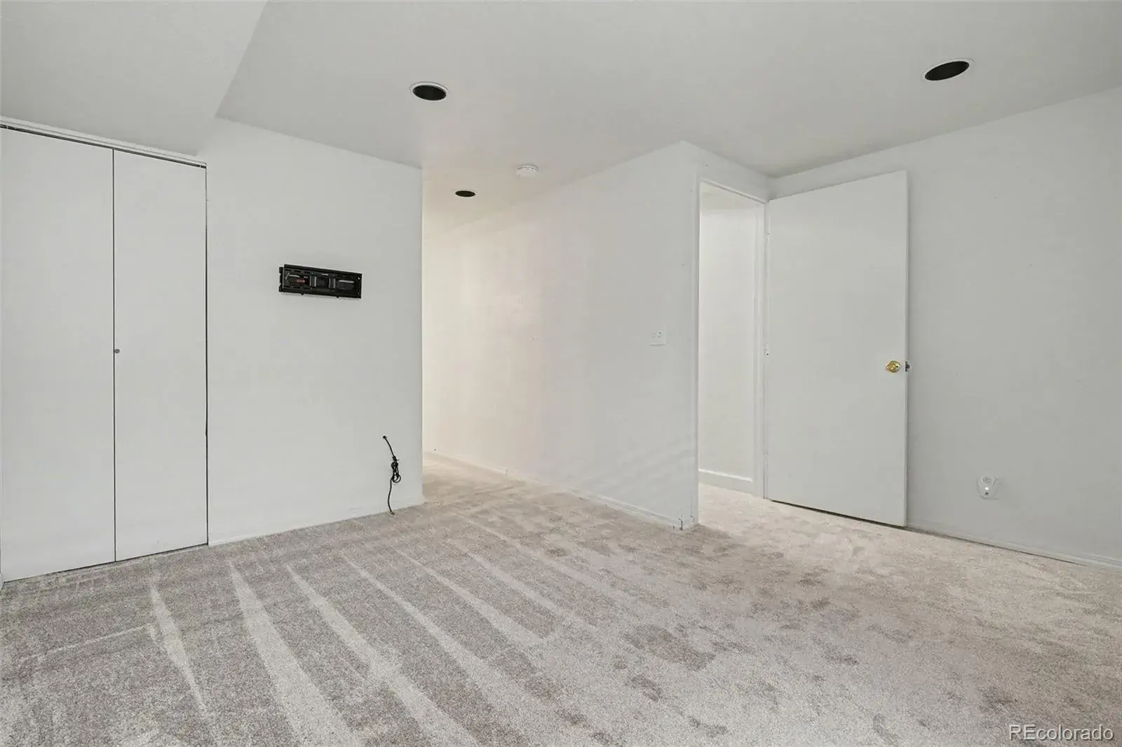 17681 E Loyola Drive #E Aurora CO 80013 MLS #REC6524003 02102026040530 1600 9
