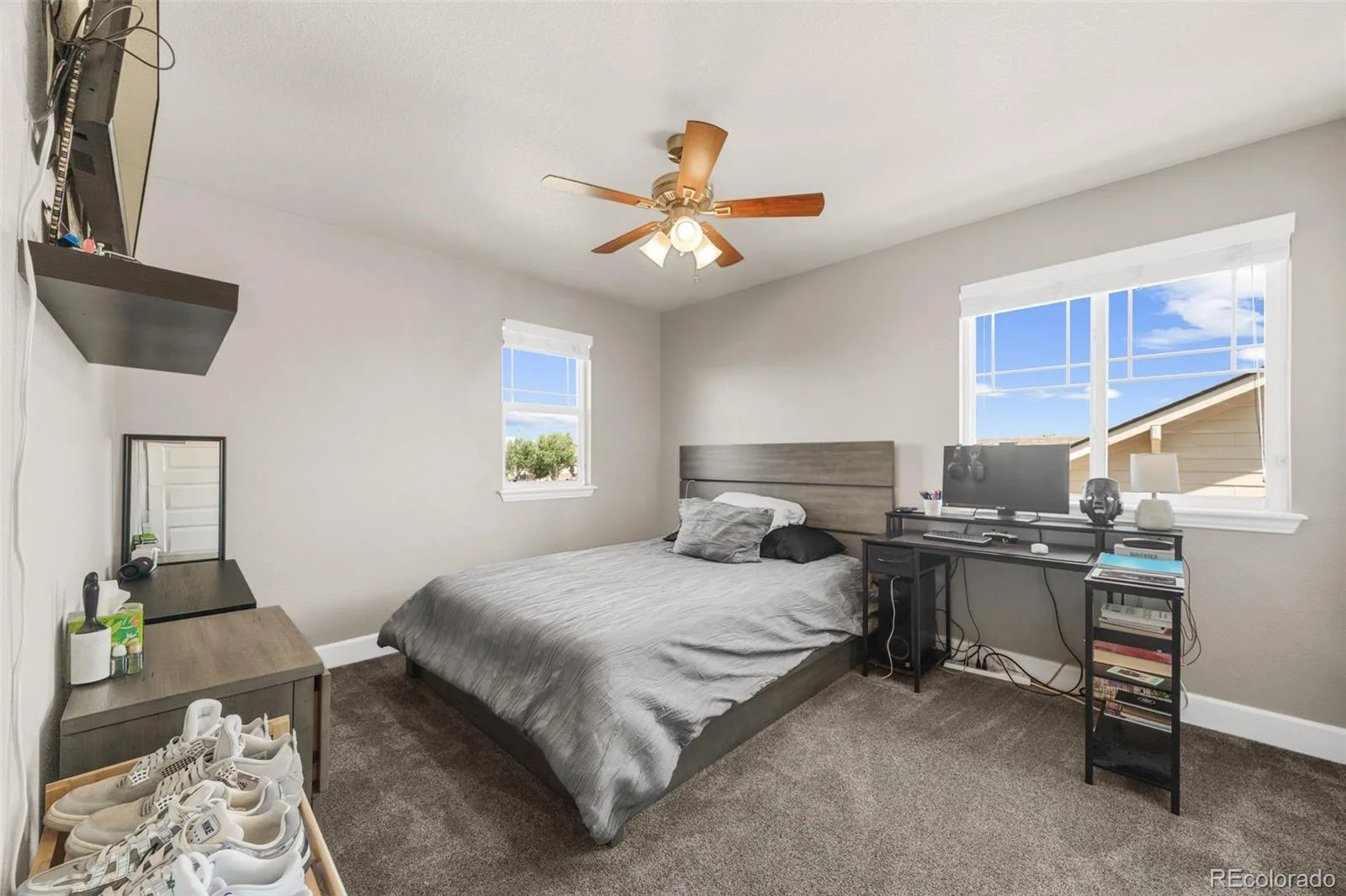 484 N Jamestown Way Aurora CO 80018 | MLS #REC6524326 07172026002613 1600 39