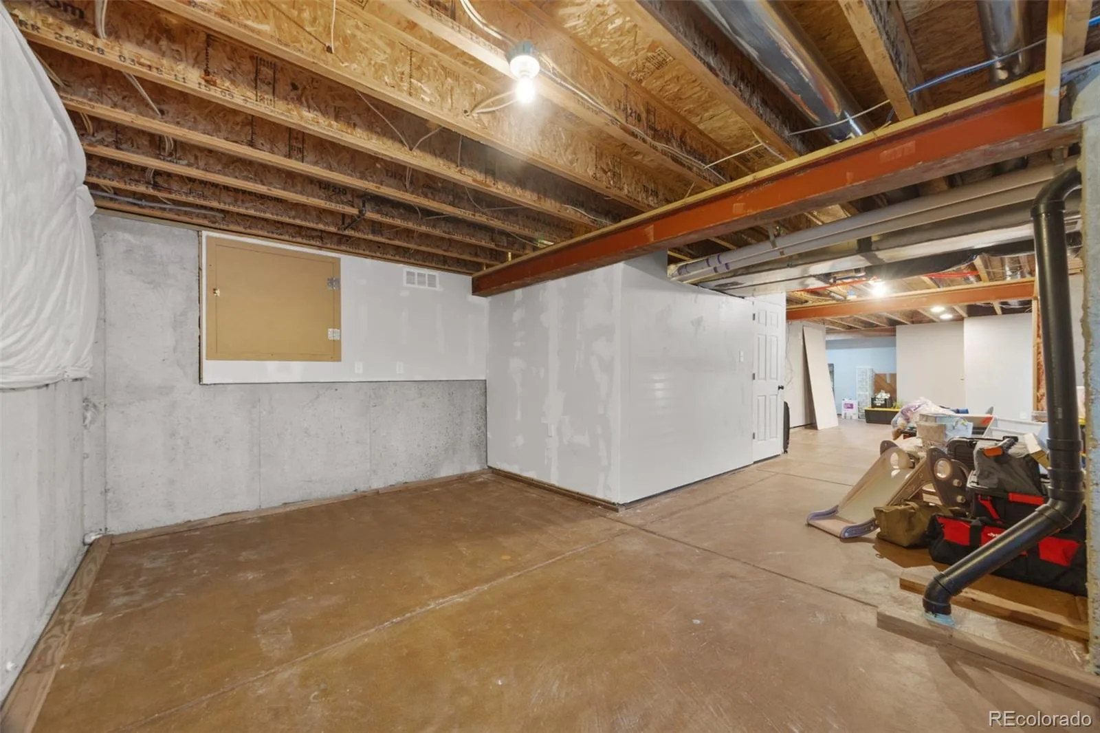 484 N Jamestown Way Aurora CO 80018 | MLS #REC6524326 07172026002613 1600 41
