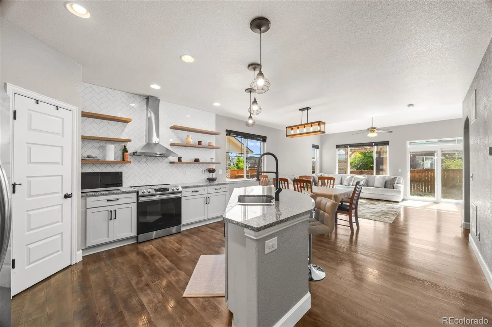 484 N Jamestown Way Aurora CO 80018 | MLS #REC6524326 07172026002613 1600 7