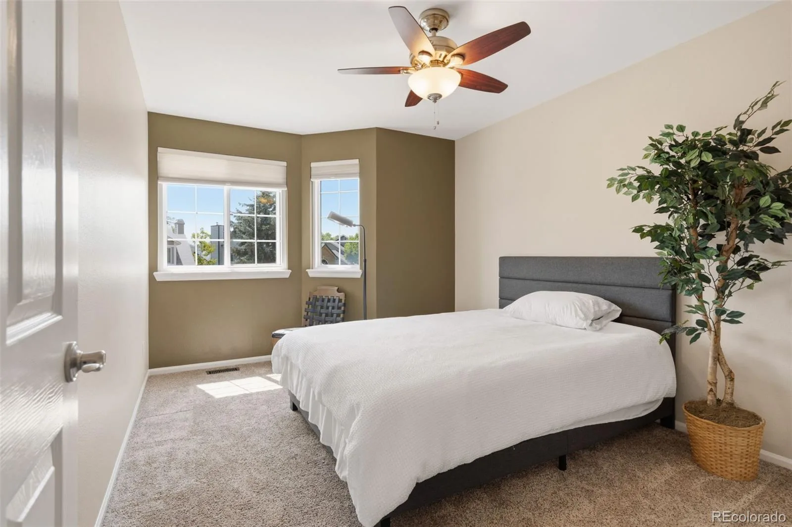 9919 W 99th Avenue Broomfield CO 80021 | MLS #REC6524395 08142026152511 1600 15