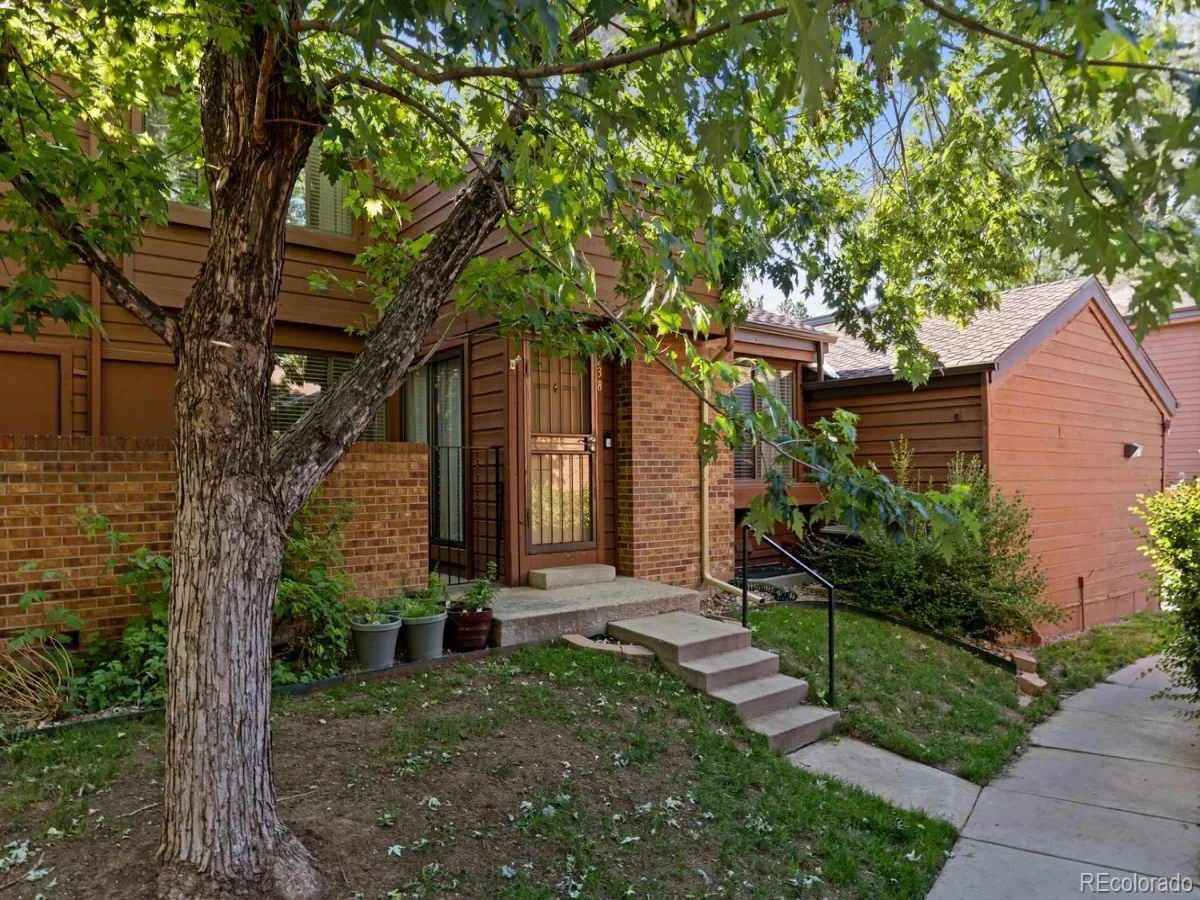 2685 S Dayton Way #138 Denver CO 80231 MLS #REC6525824 06232026002336 1200 1