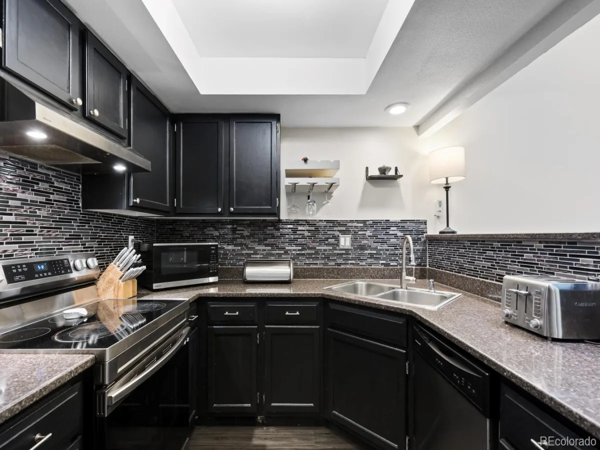 2685 S Dayton Way #138 Denver CO 80231 MLS #REC6525824 06232026002336 1200 11