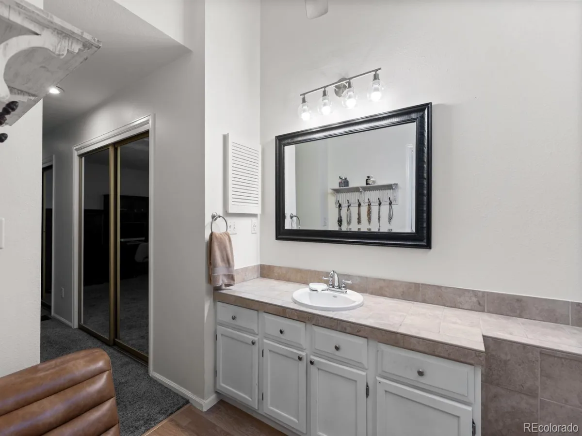 2685 S Dayton Way #138 Denver CO 80231 MLS #REC6525824 06232026002336 1200 22