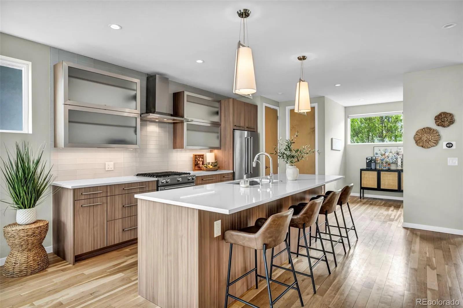 04082026191904 1600 3