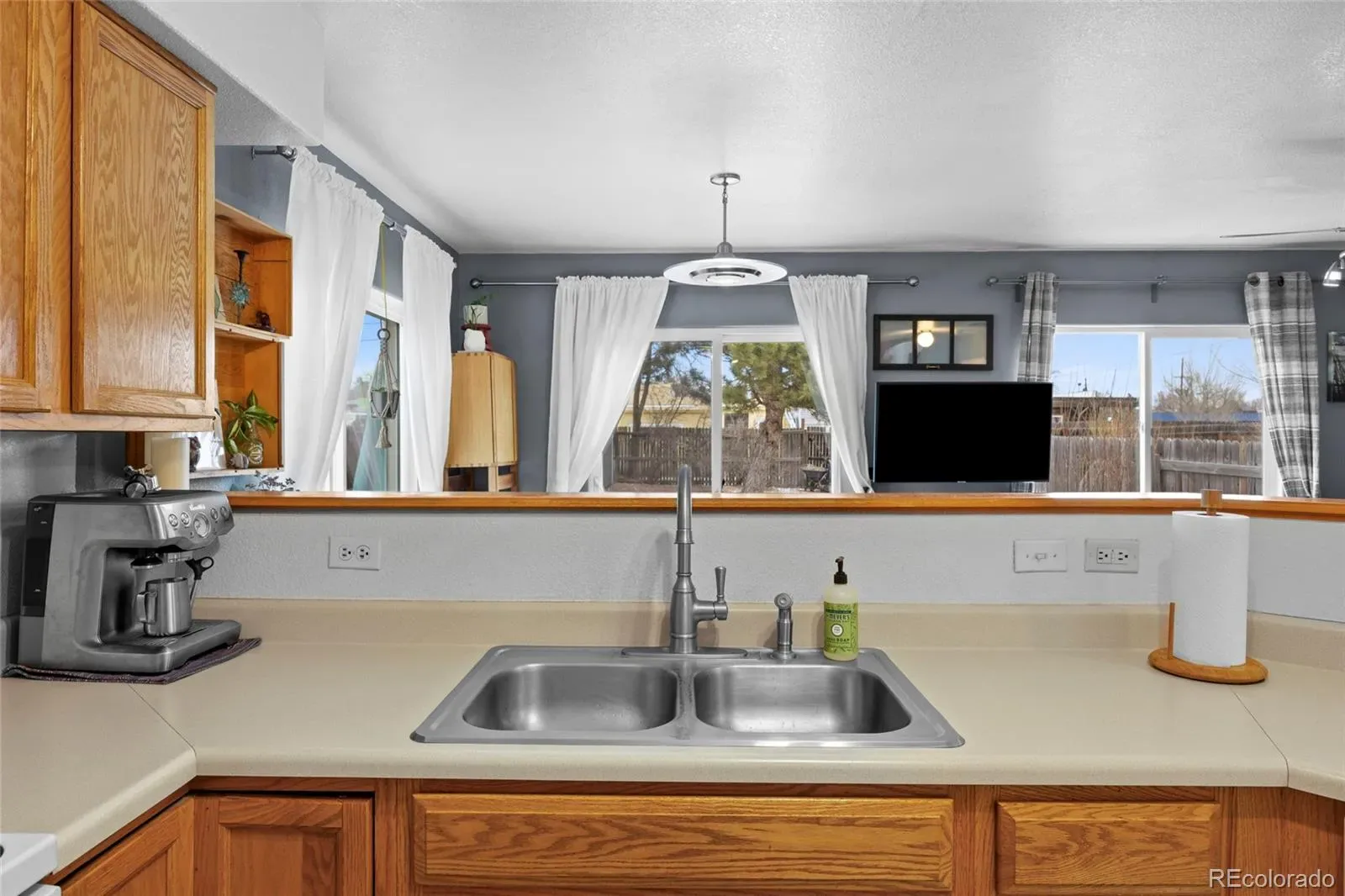 11785 W Independence Avenue Lakewood CO 80401 MLS #REC6527738 03172026171054 1600 9