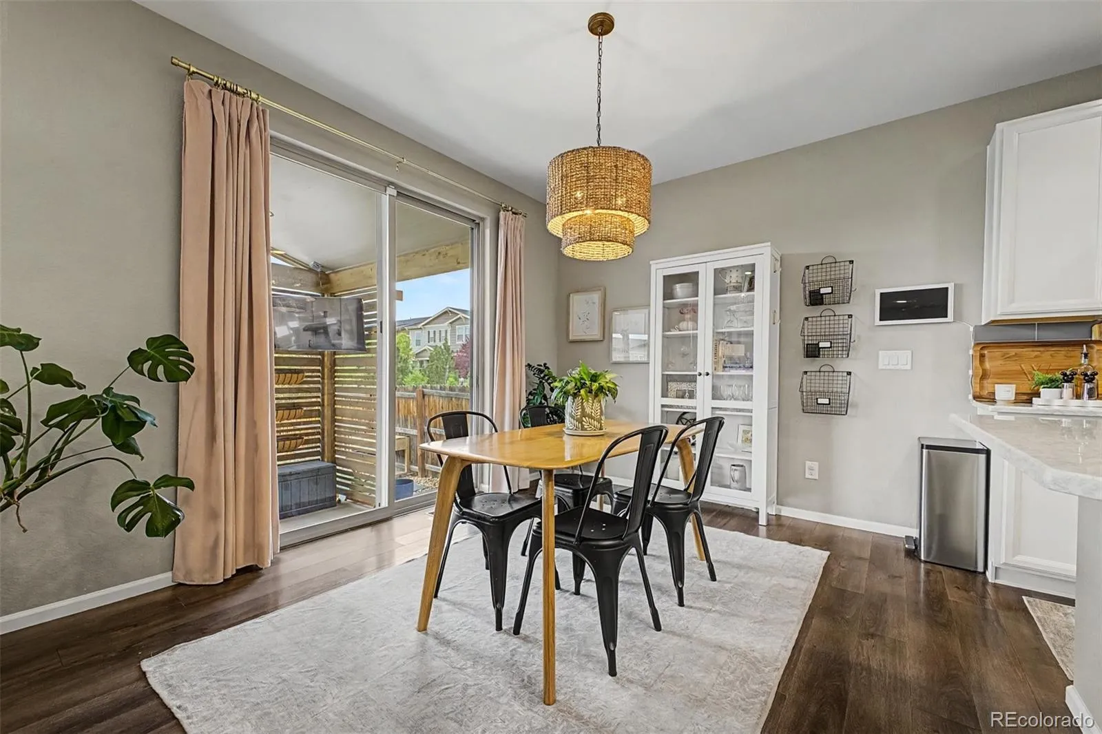 04162026204520 1600 14