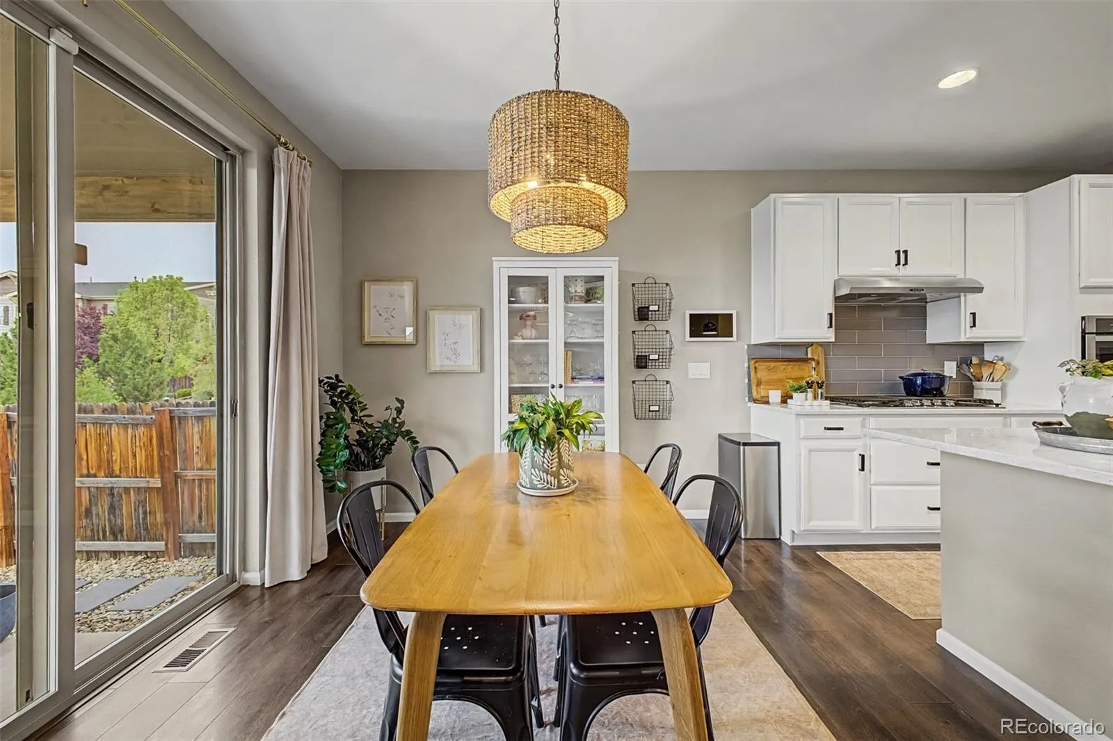 04162026204520 1600 15