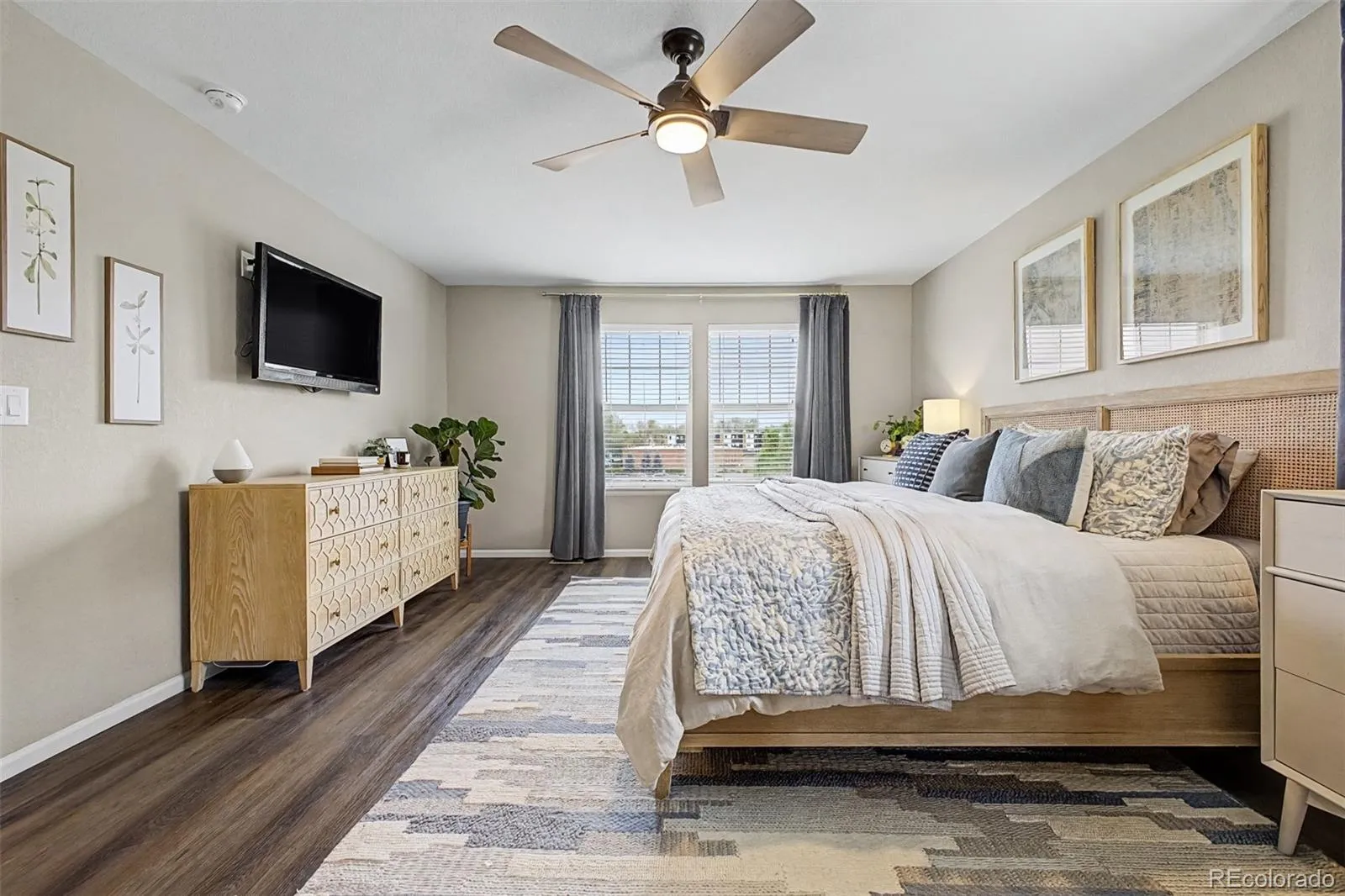 04162026204520 1600 24