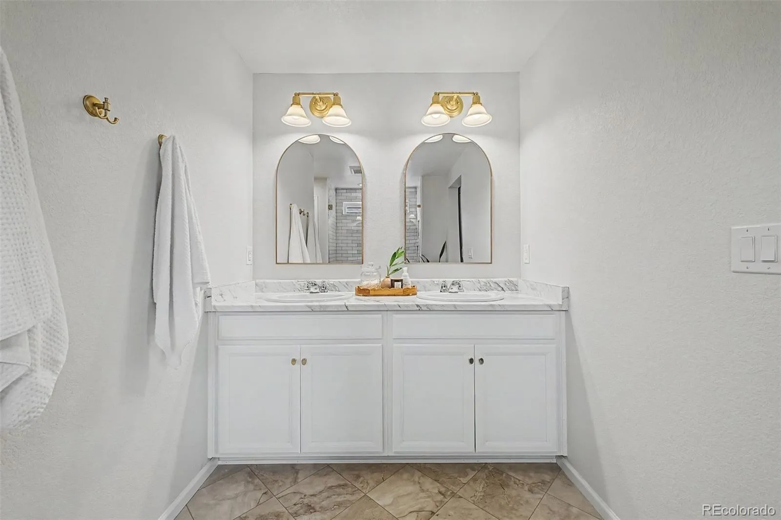 04162026204520 1600 26