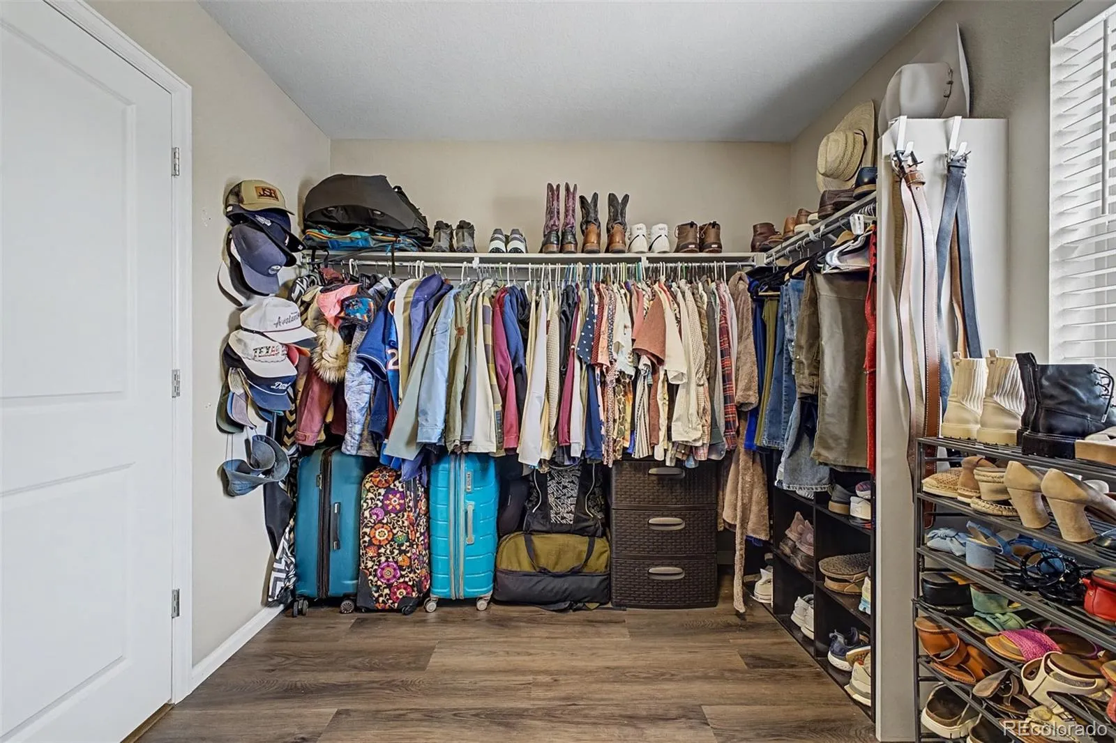 04162026204520 1600 29