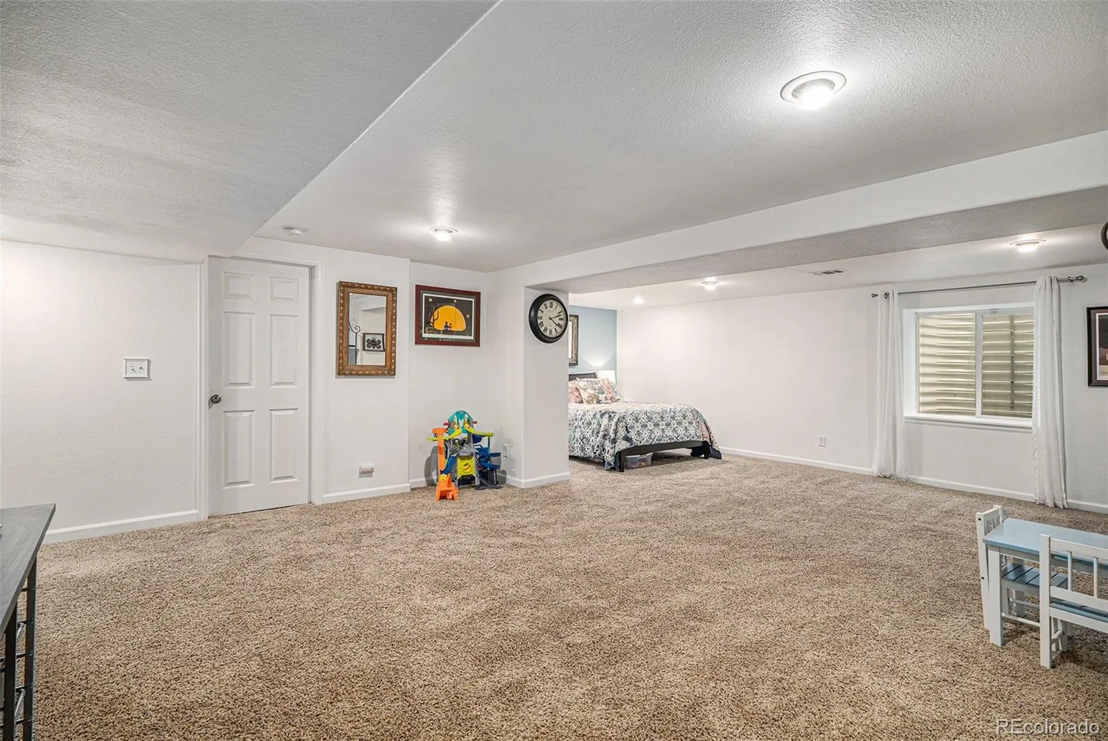 04032026220450 1600 30