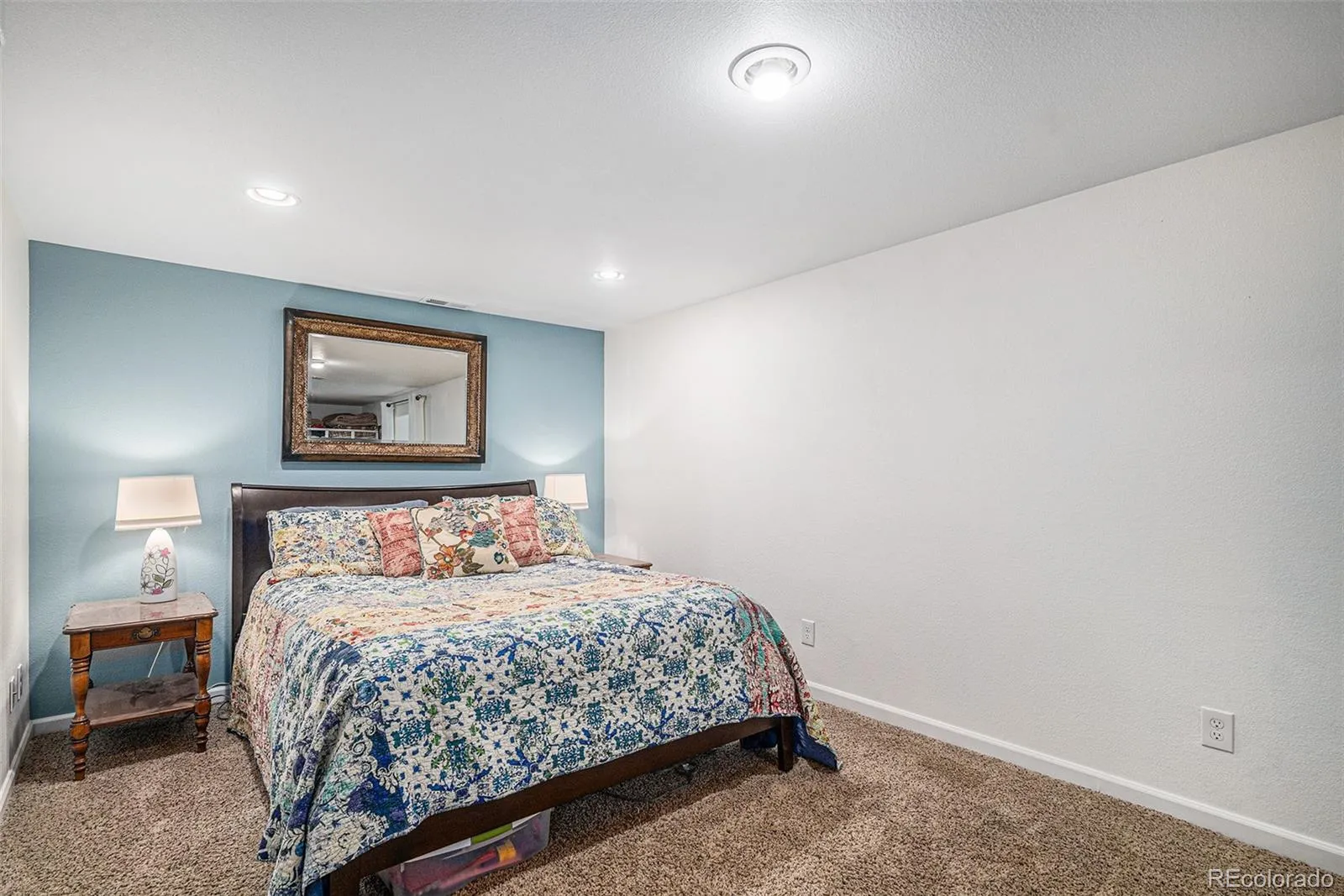 04032026220450 1600 31